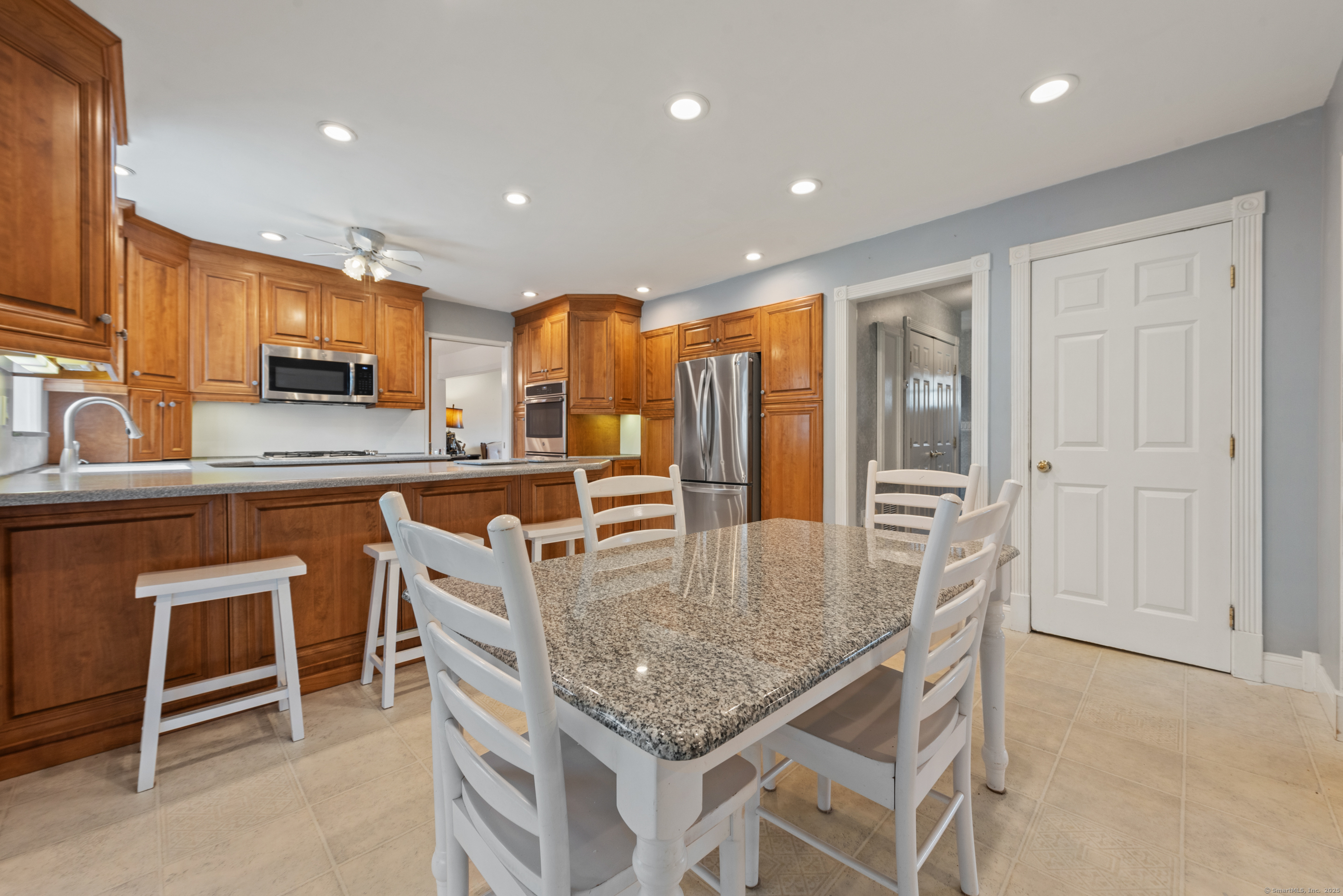 154 Rock, North Haven, Connecticut 06473