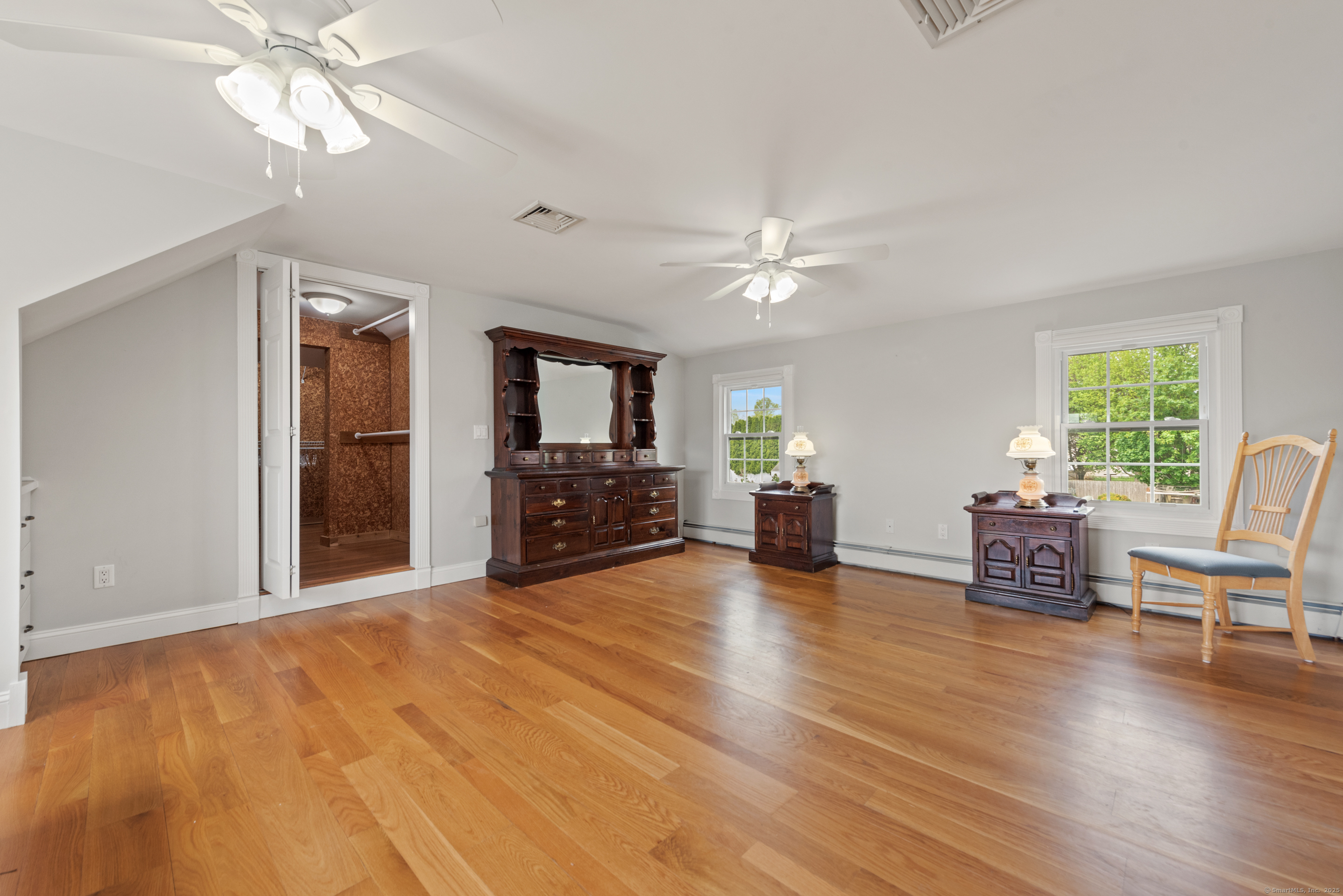 154 Rock, North Haven, Connecticut 06473