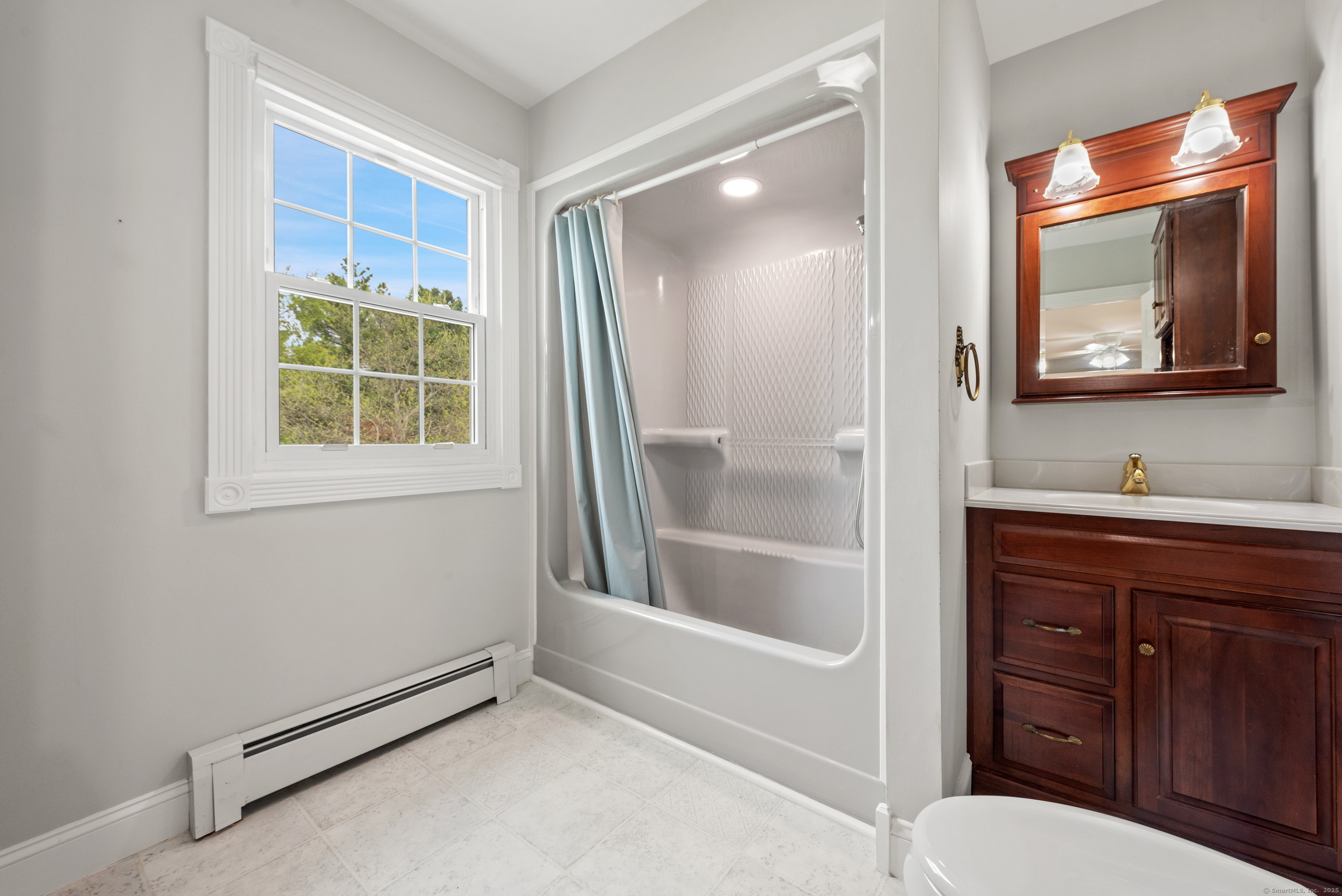 154 Rock, North Haven, Connecticut 06473