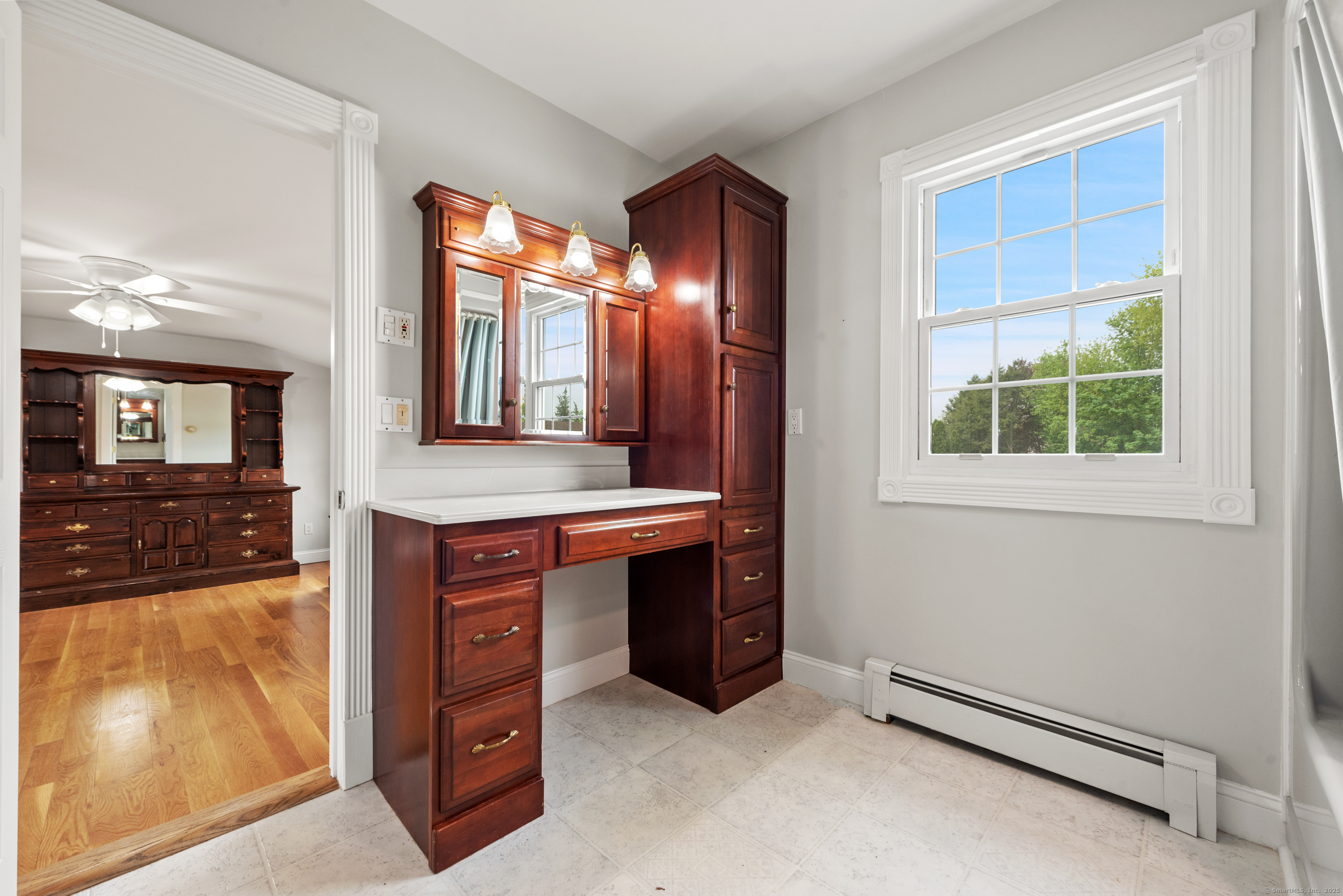 154 Rock, North Haven, Connecticut 06473