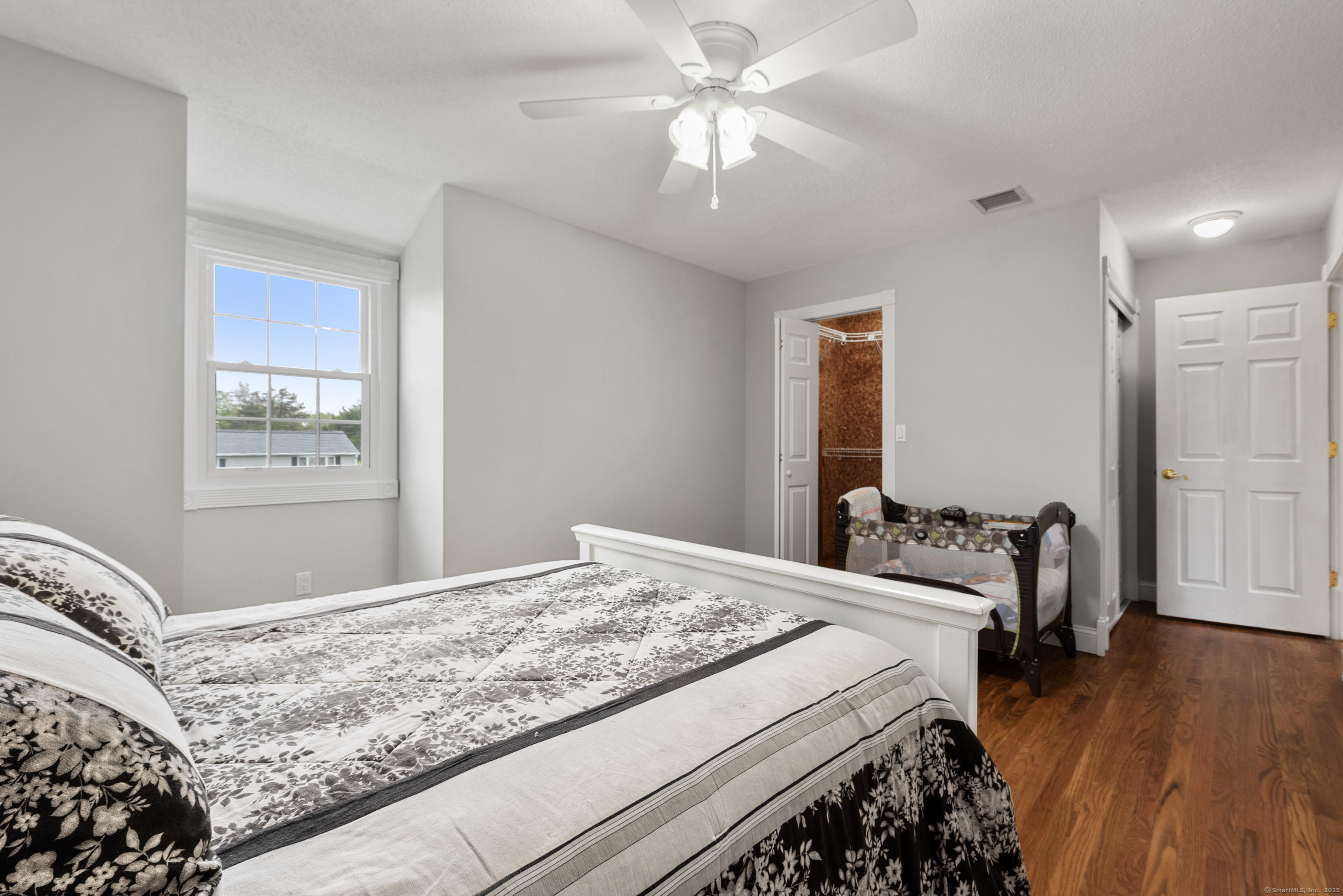 154 Rock, North Haven, Connecticut 06473