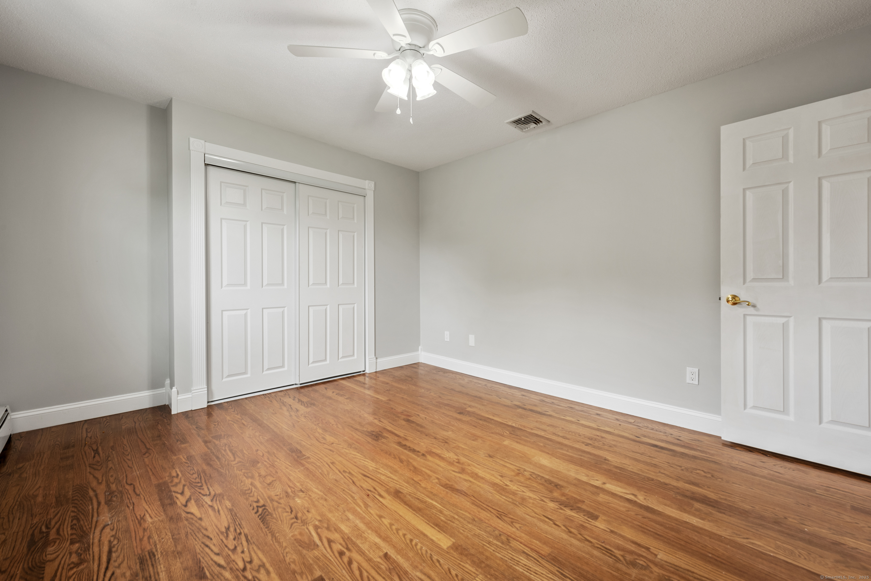 154 Rock, North Haven, Connecticut 06473