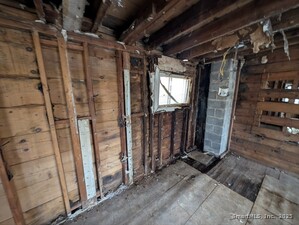 Homes for sale in Seymour, CT | 256 Roosevelt Dr, Seymour, CT 06483 | MLS# 24054345