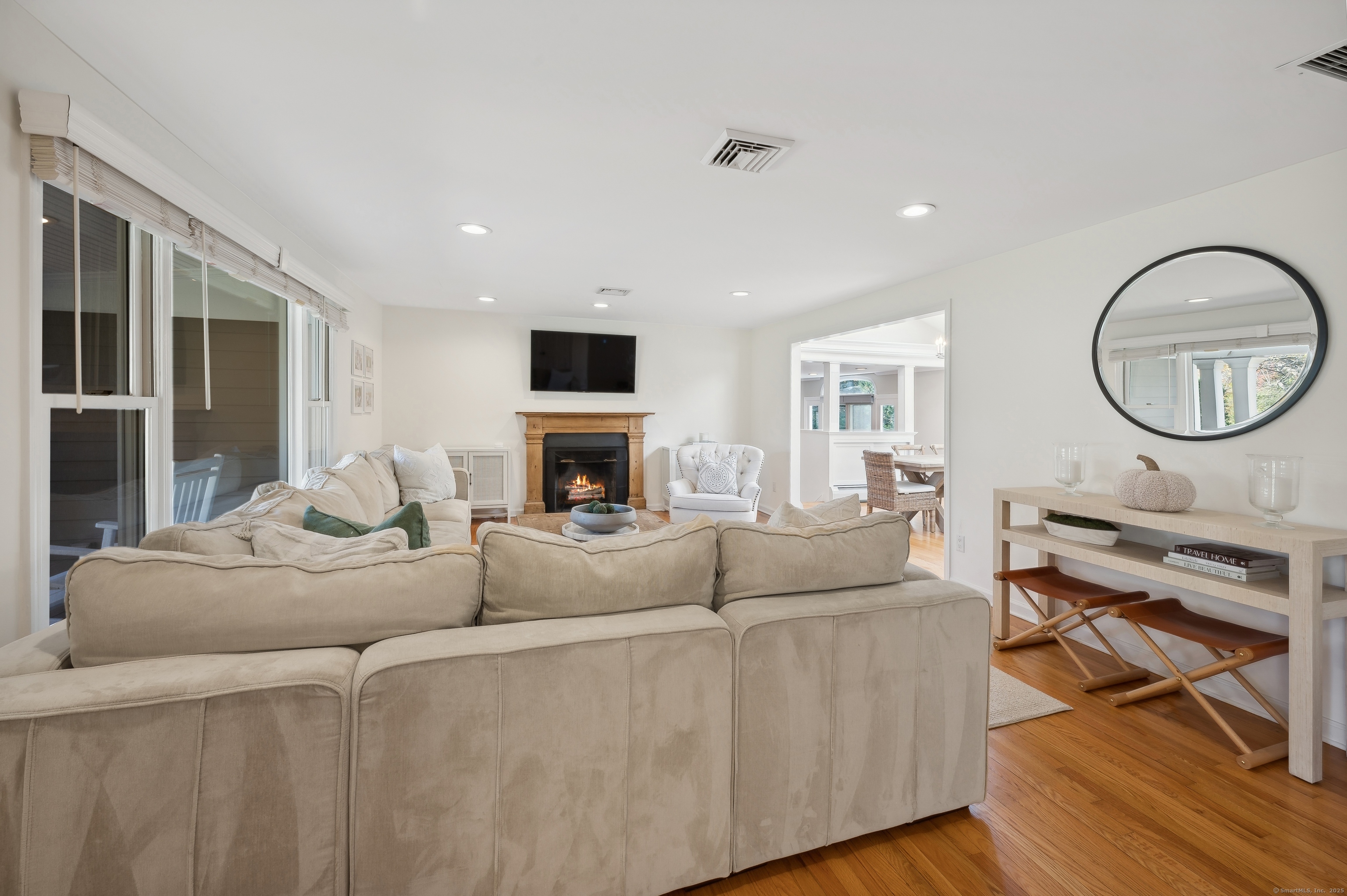 238 Thornridge, Stamford, Connecticut 06903