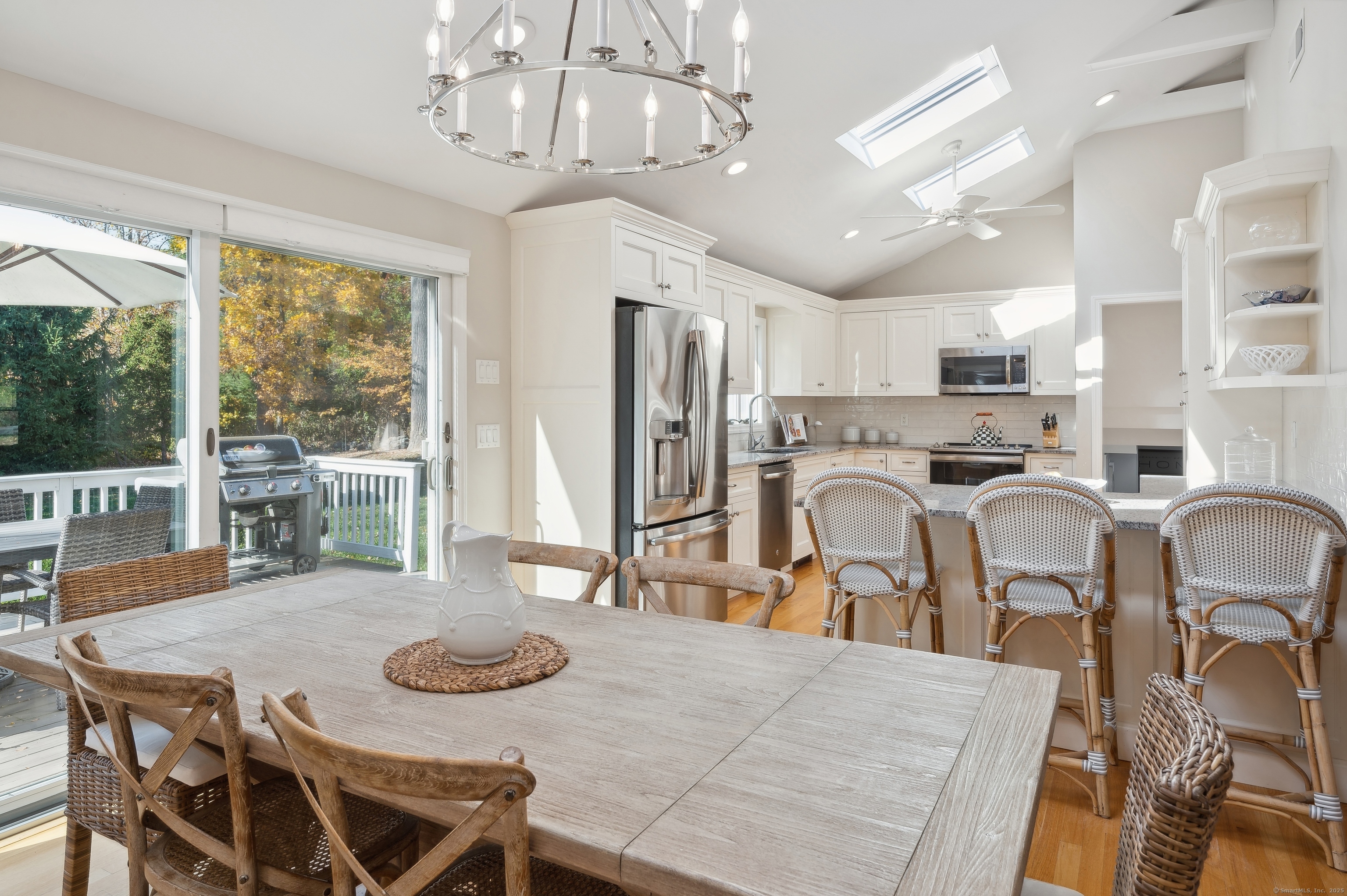 238 Thornridge, Stamford, Connecticut 06903