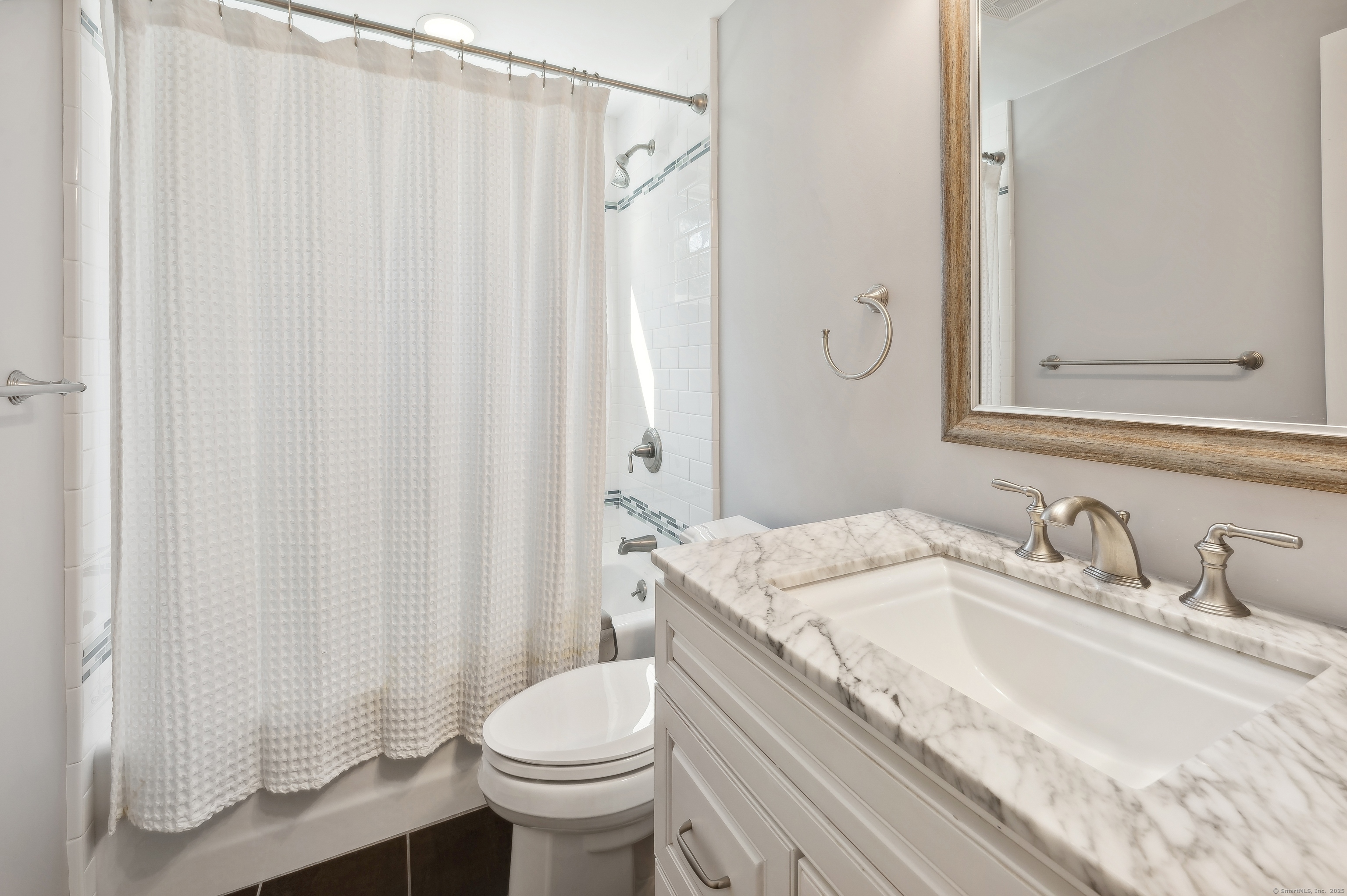 238 Thornridge, Stamford, Connecticut 06903