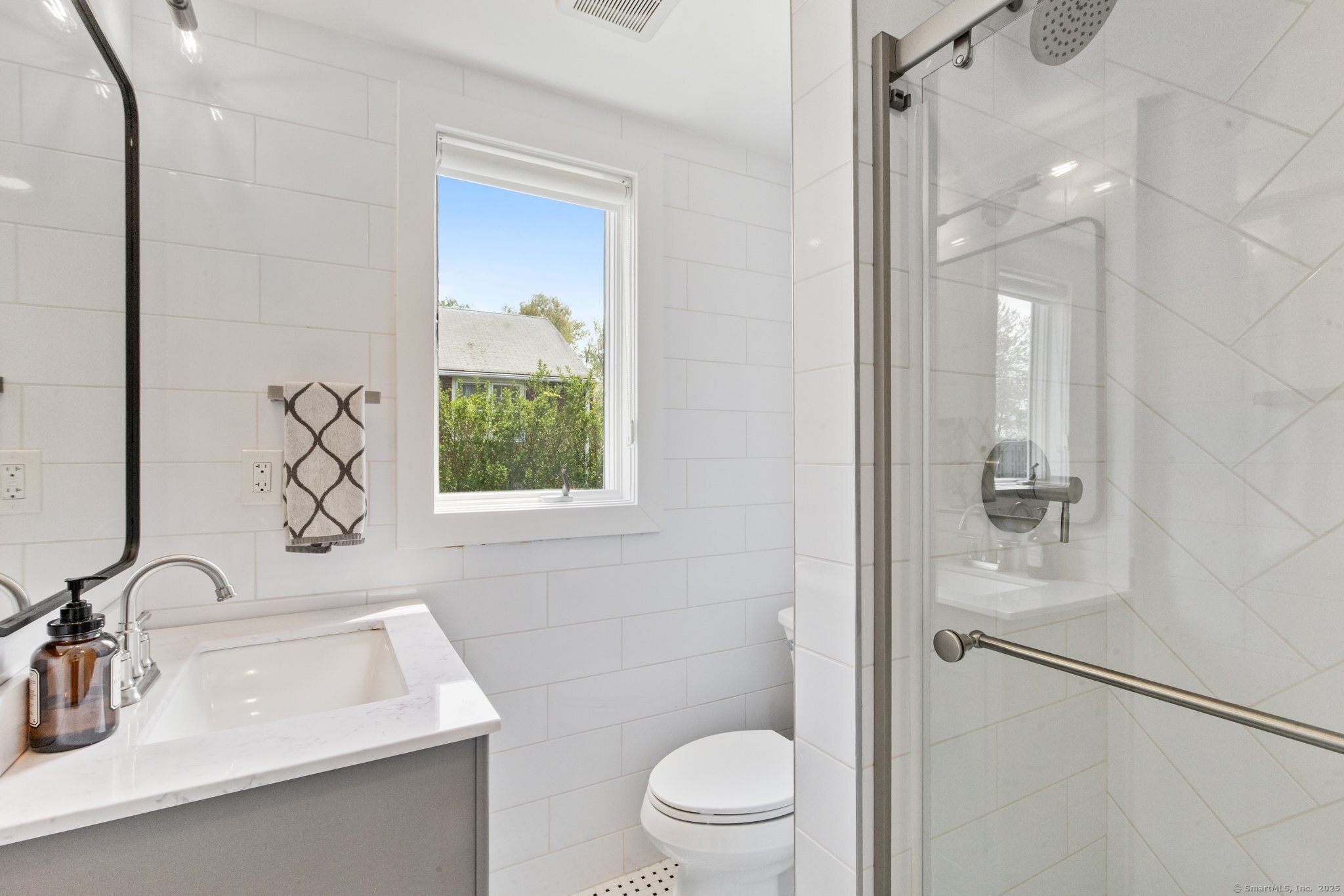 37 Dunhill, Fairfield, Connecticut 06824