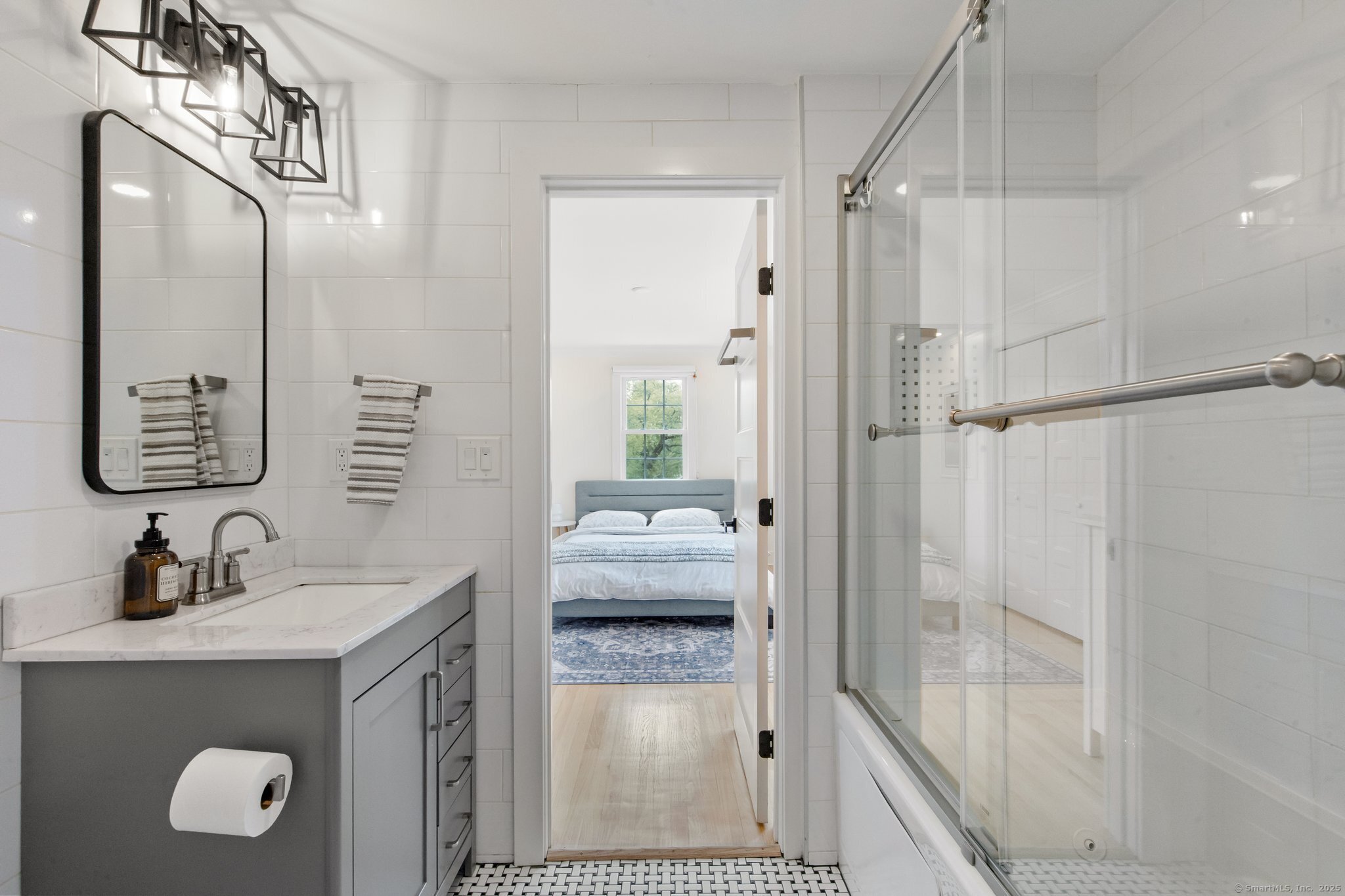 37 Dunhill, Fairfield, Connecticut 06824