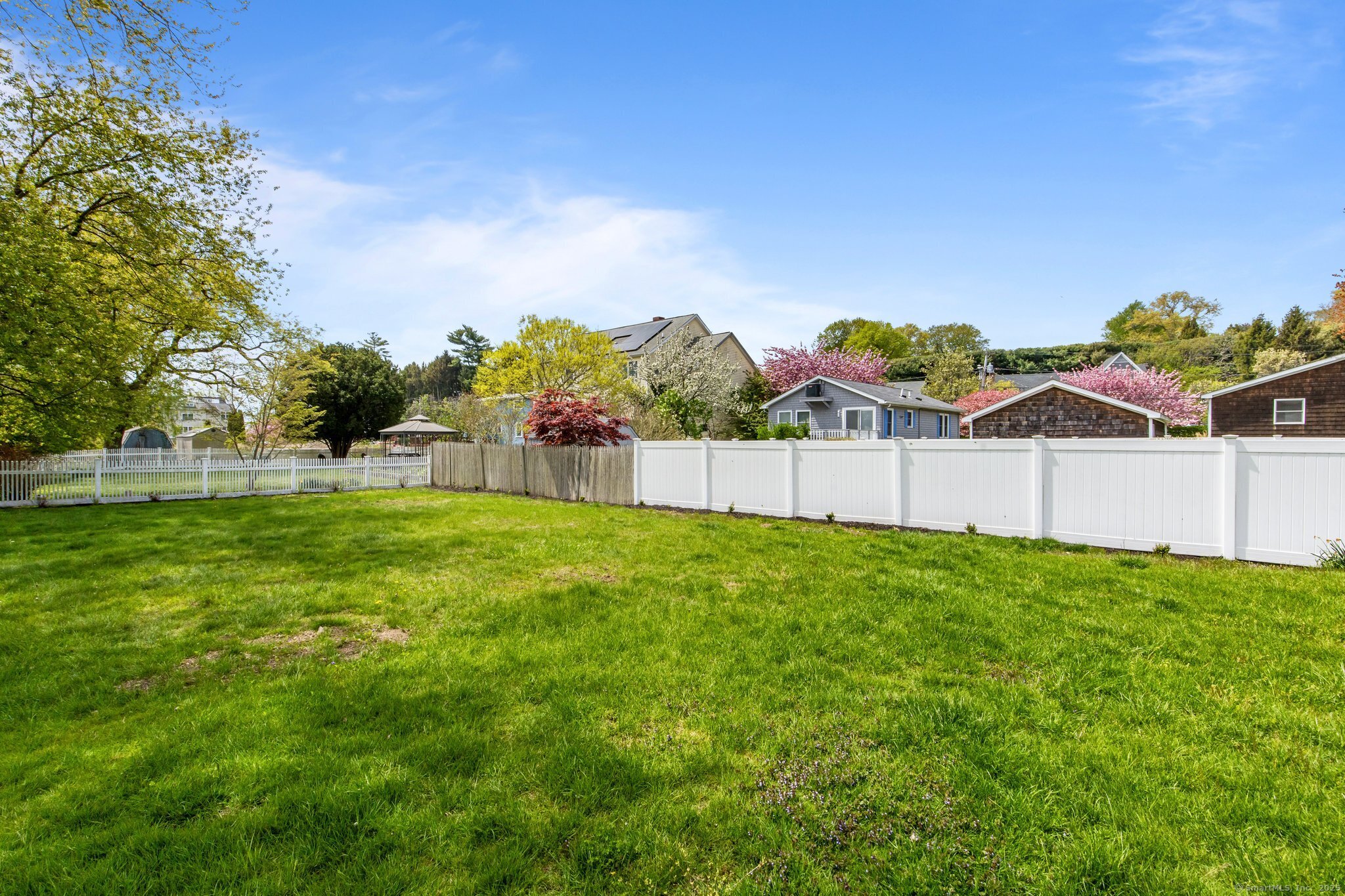 37 Dunhill, Fairfield, Connecticut 06824