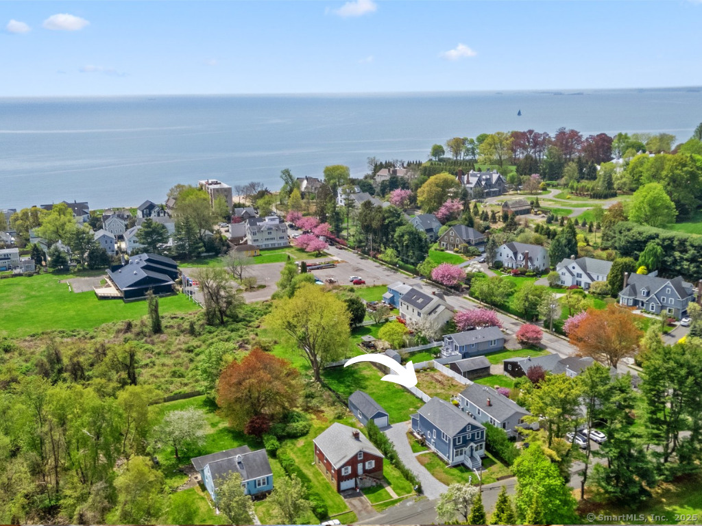 37 Dunhill, Fairfield, Connecticut 06824