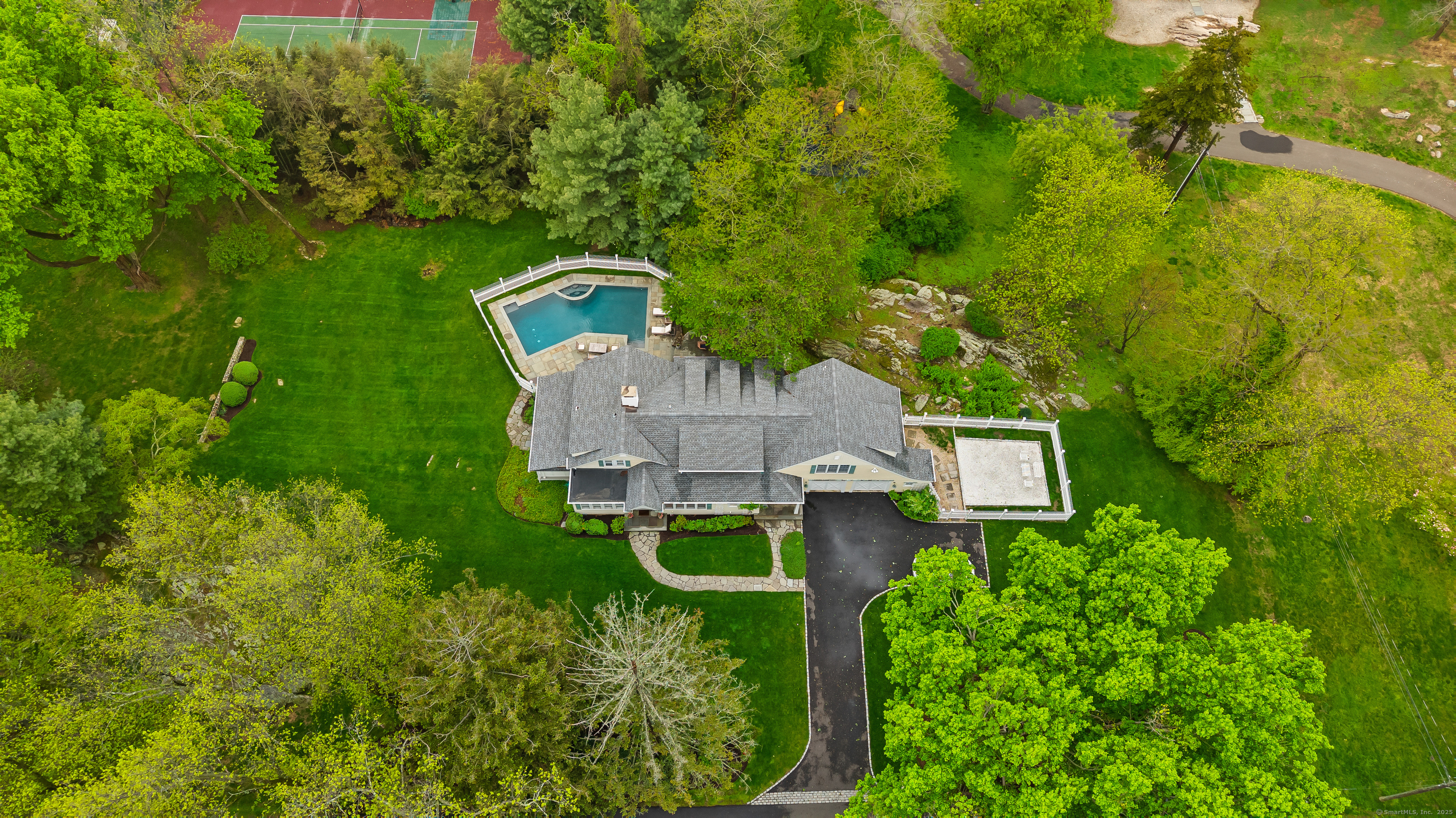 19 Hilltop, Norwalk, Connecticut 06854