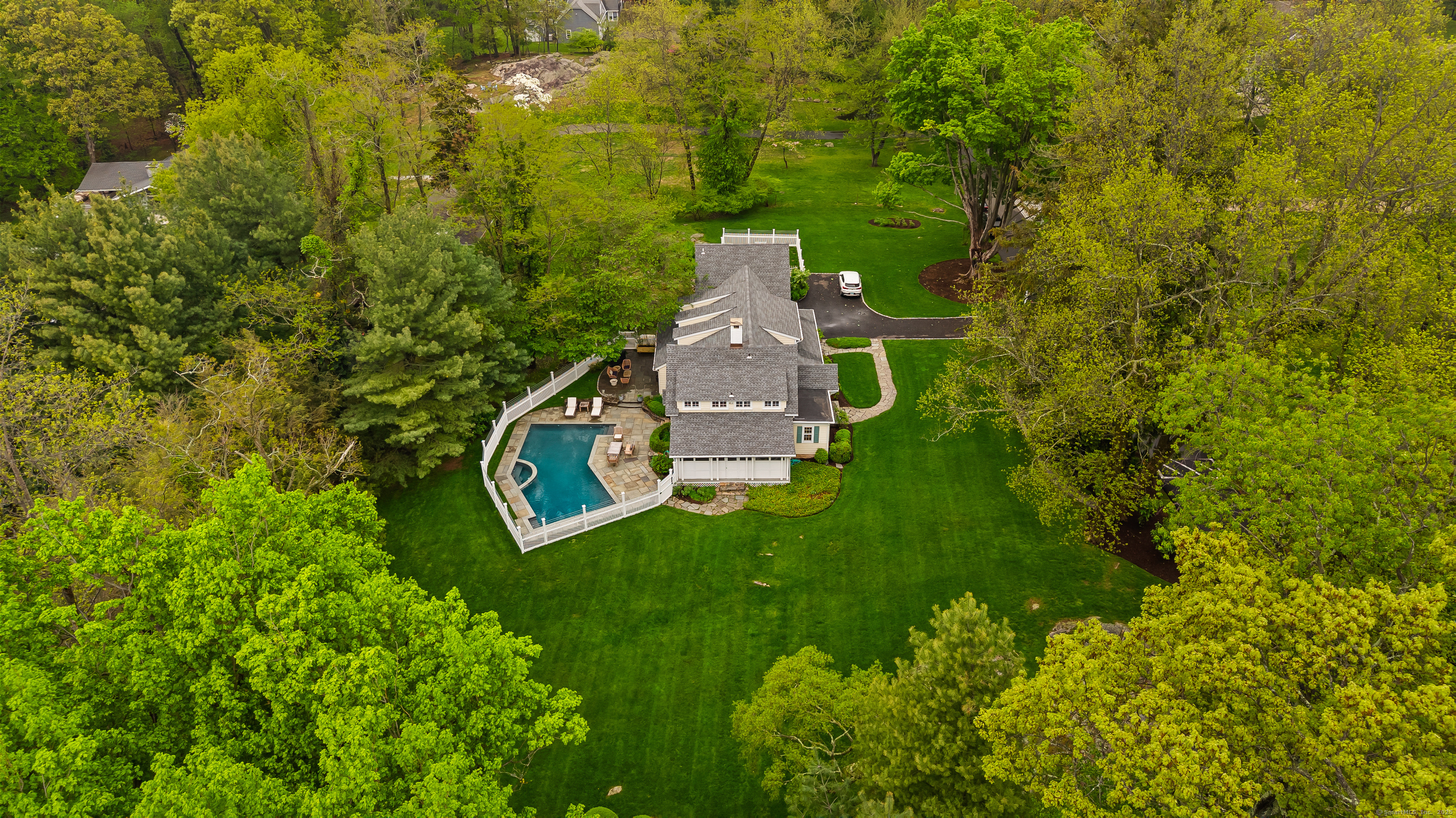 19 Hilltop, Norwalk, Connecticut 06854