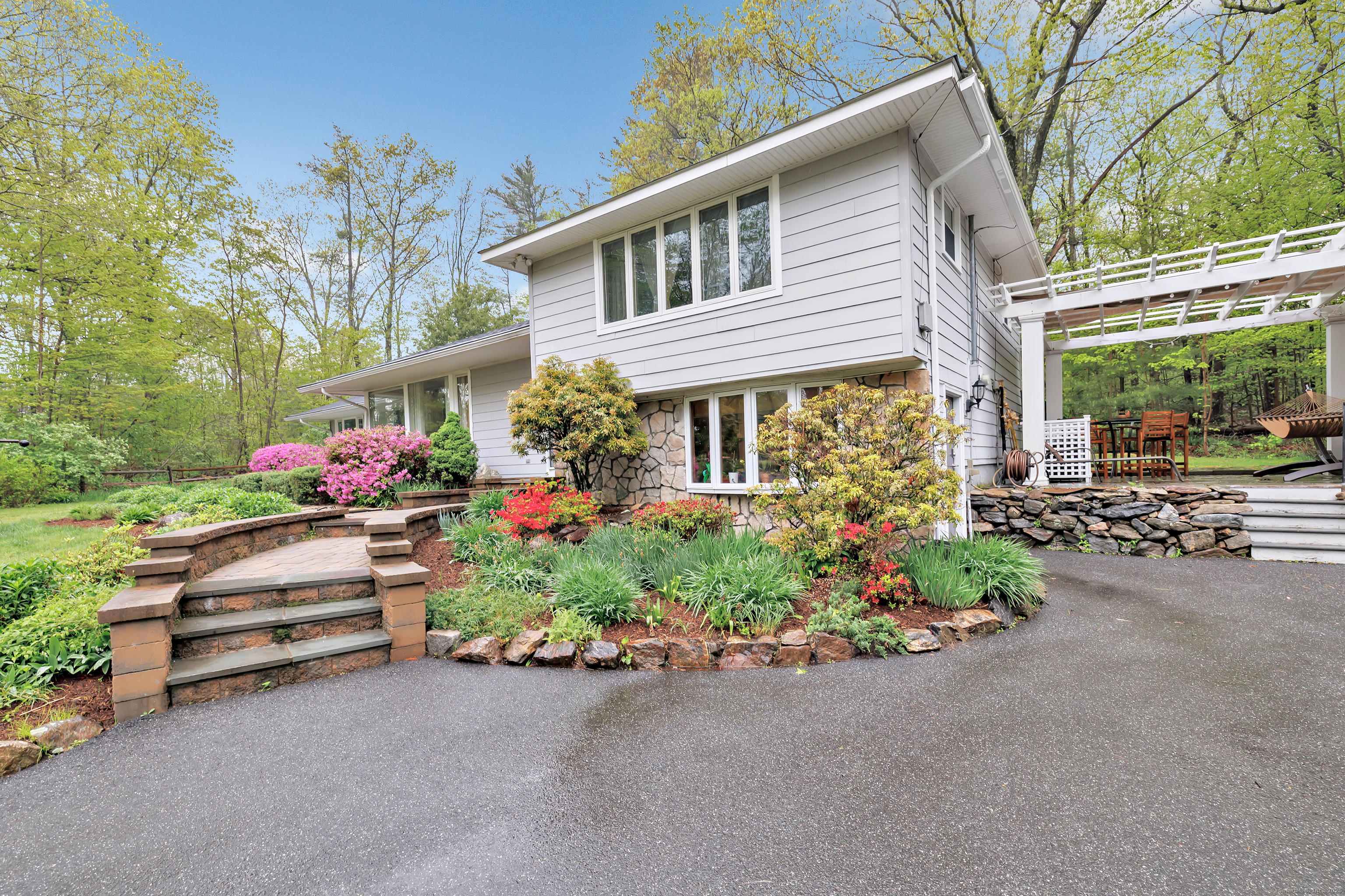 94 Upper Whittemore, Middlebury, Connecticut 06762