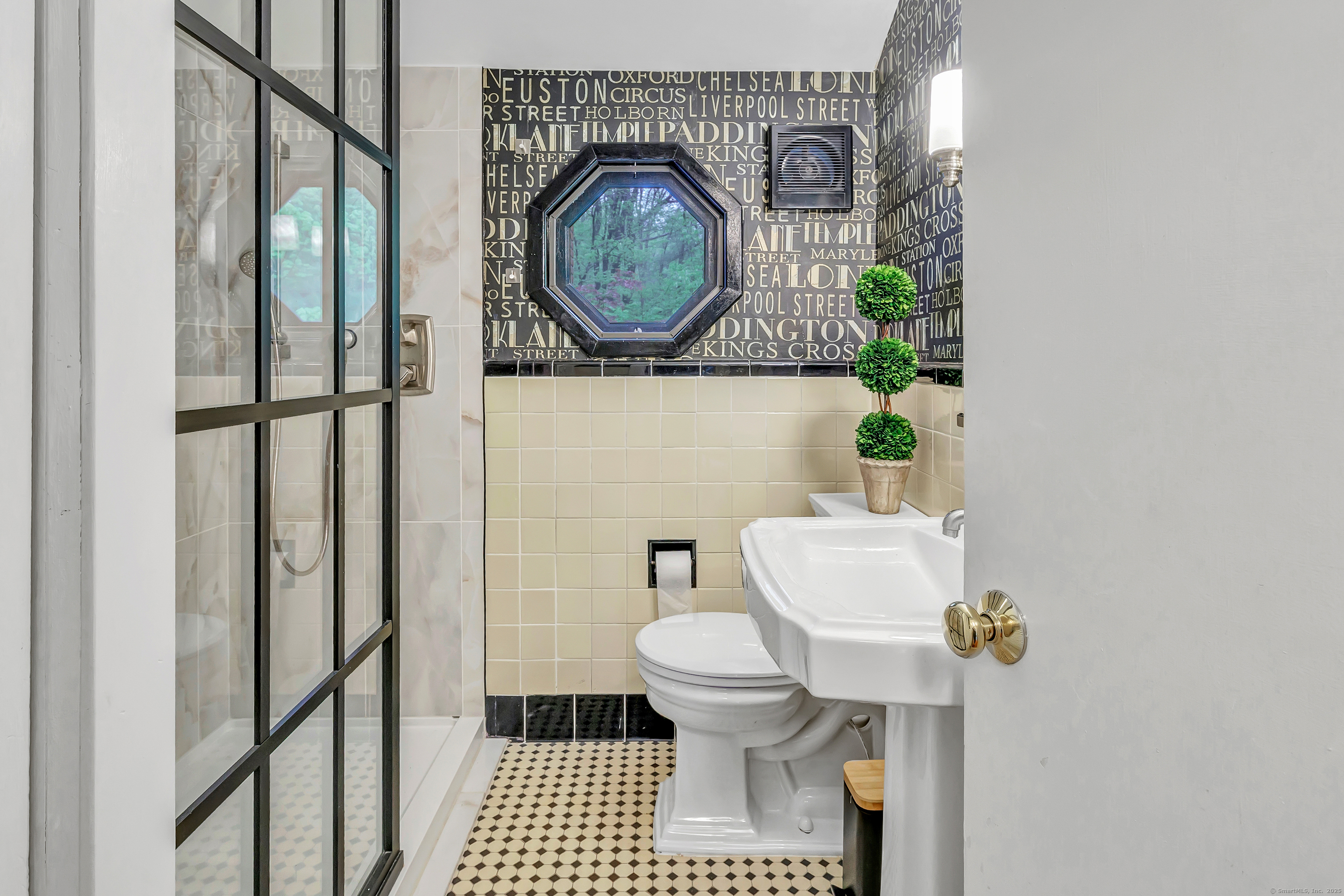 94 Upper Whittemore, Middlebury, Connecticut 06762