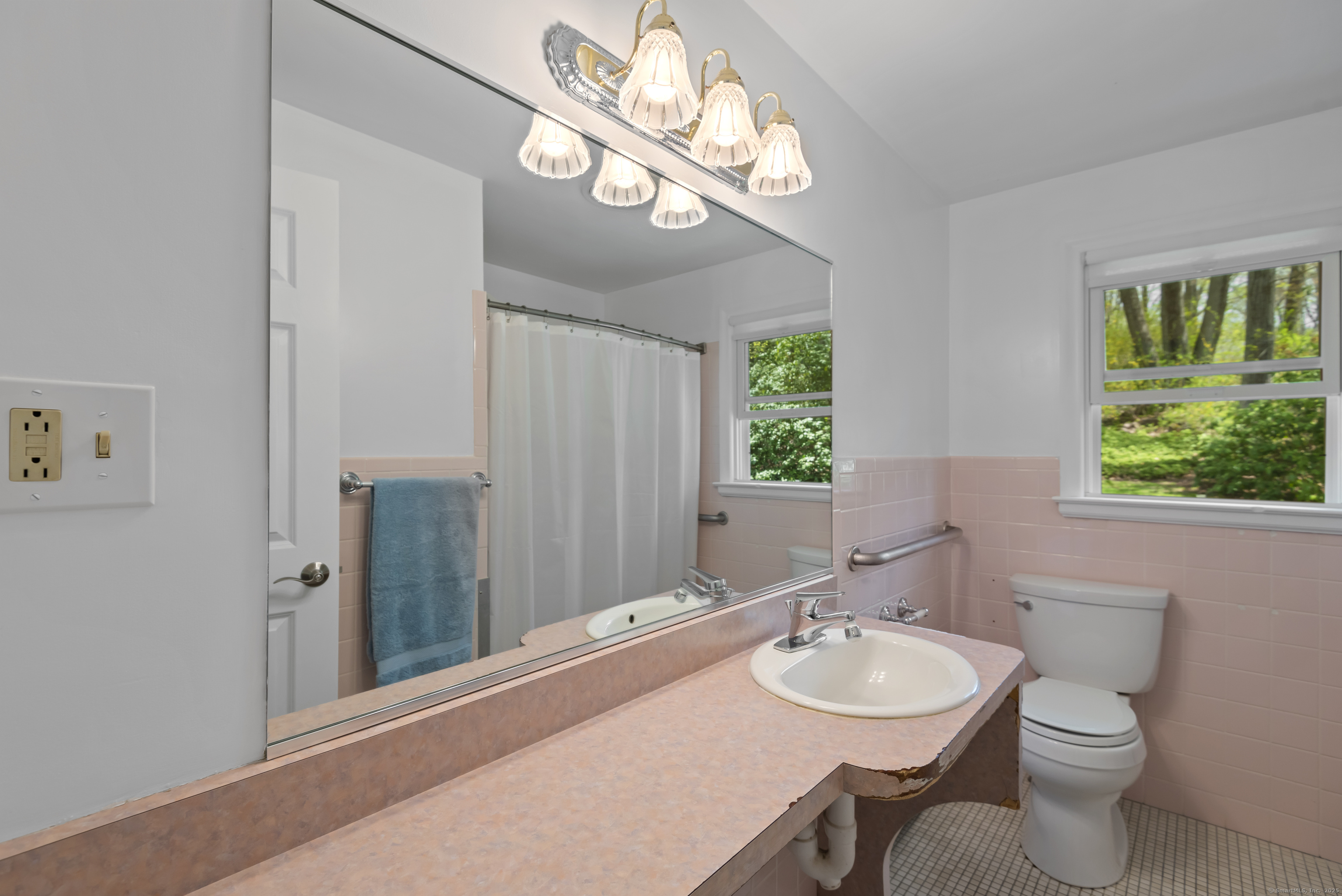19 Alexander, Meriden, Connecticut 06450