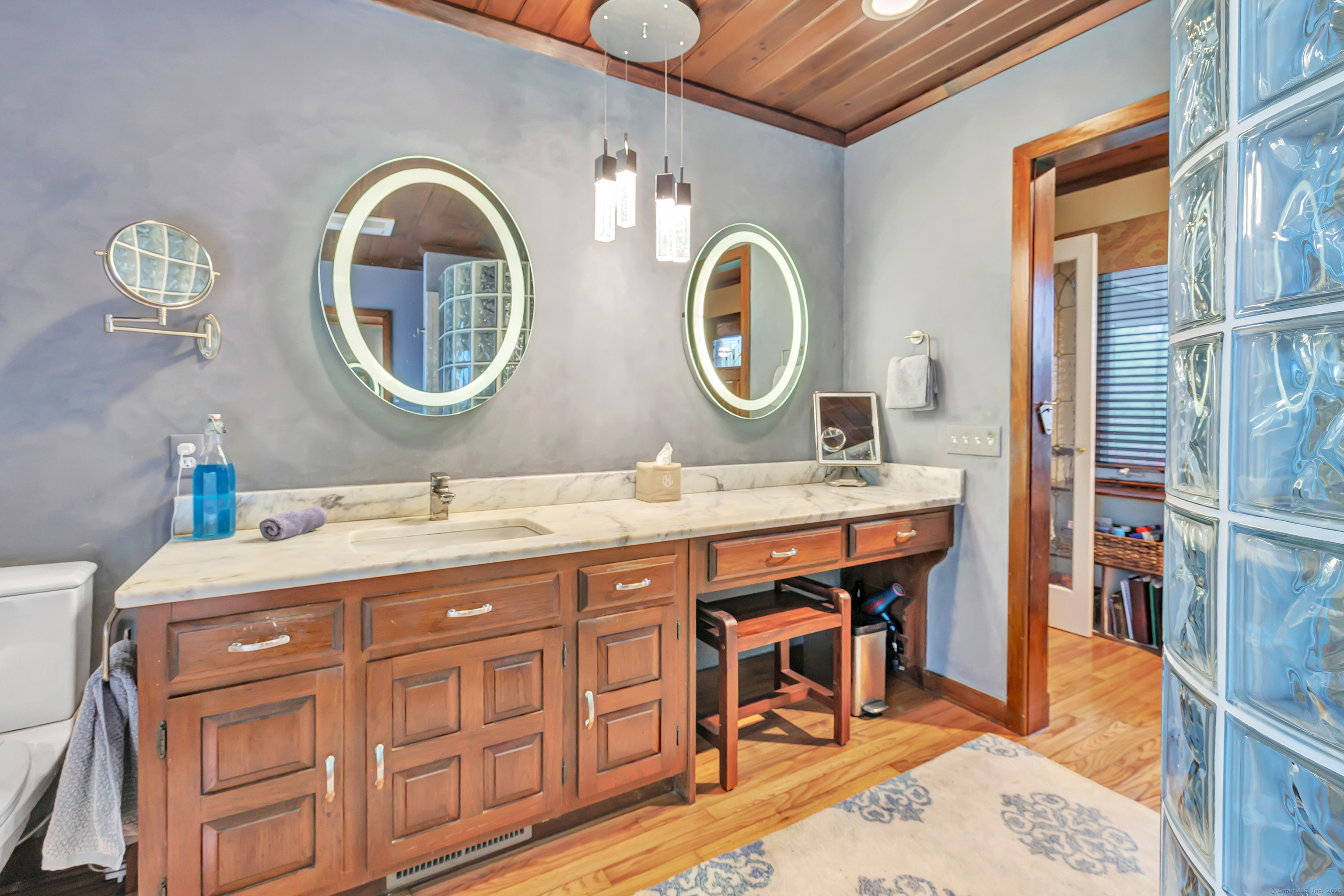 94 Upper Whittemore, Middlebury, Connecticut 06762