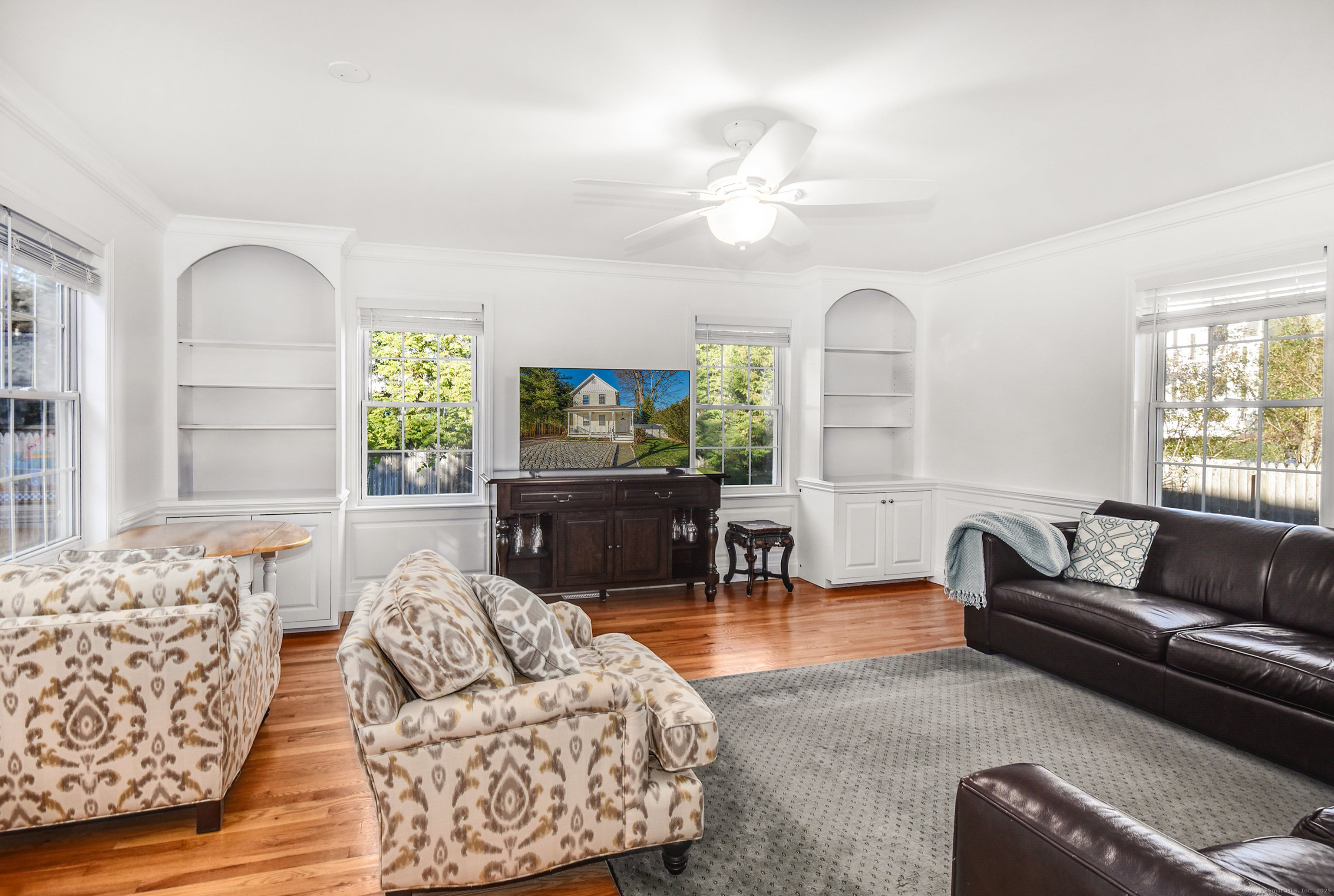 60 East, New Canaan, Connecticut 06840