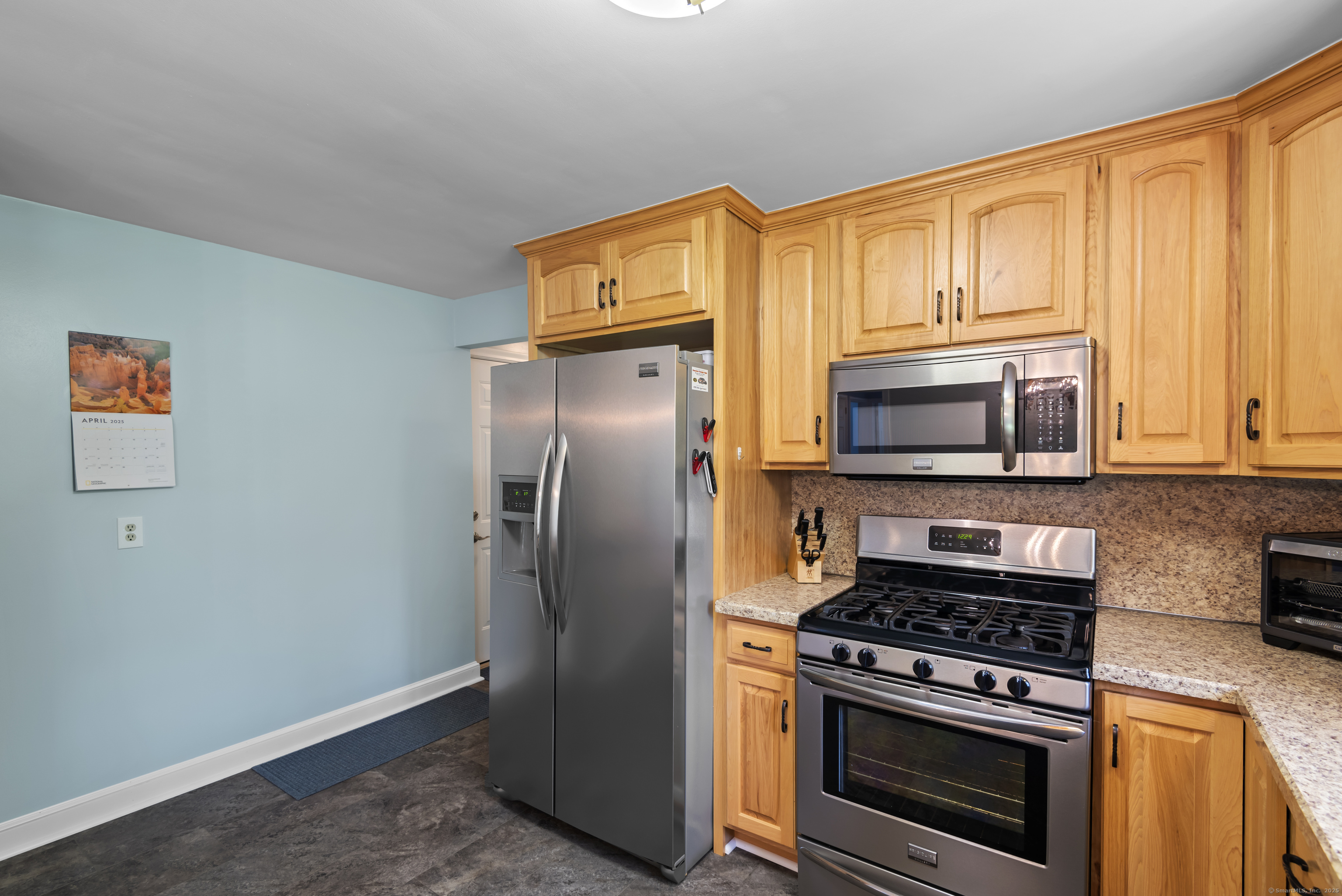 19 Alexander, Meriden, Connecticut 06450