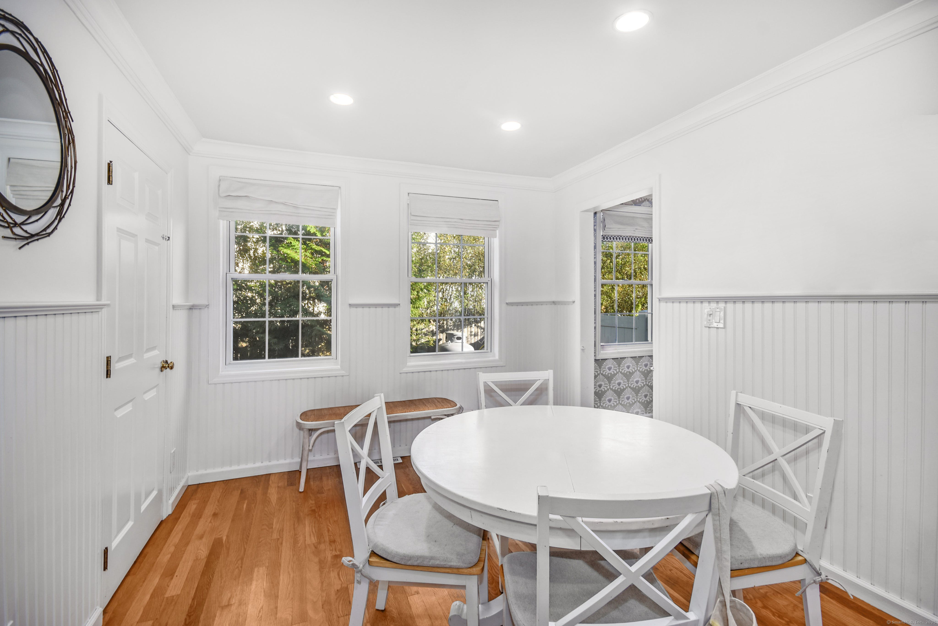 60 East, New Canaan, Connecticut 06840