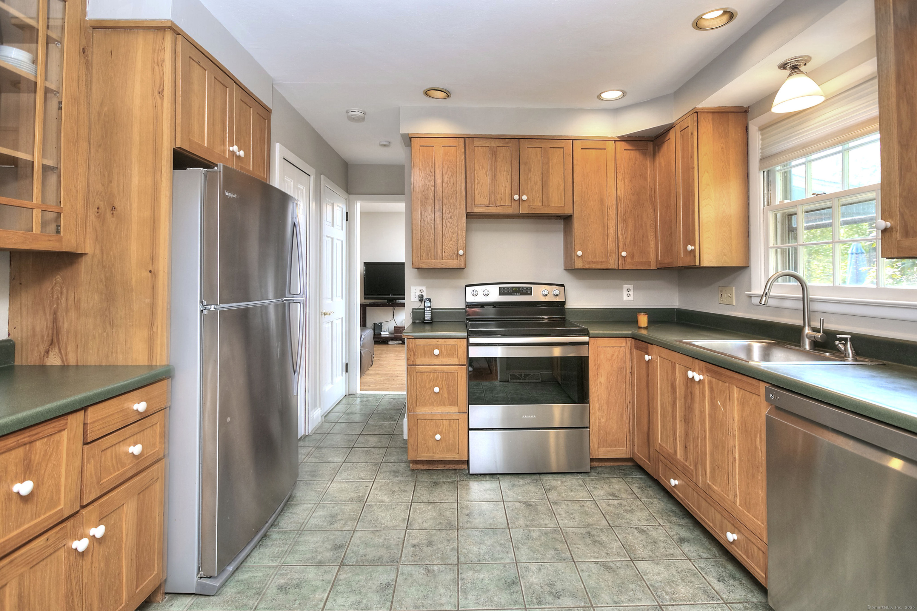 130 Todd, Milford, Connecticut 06461