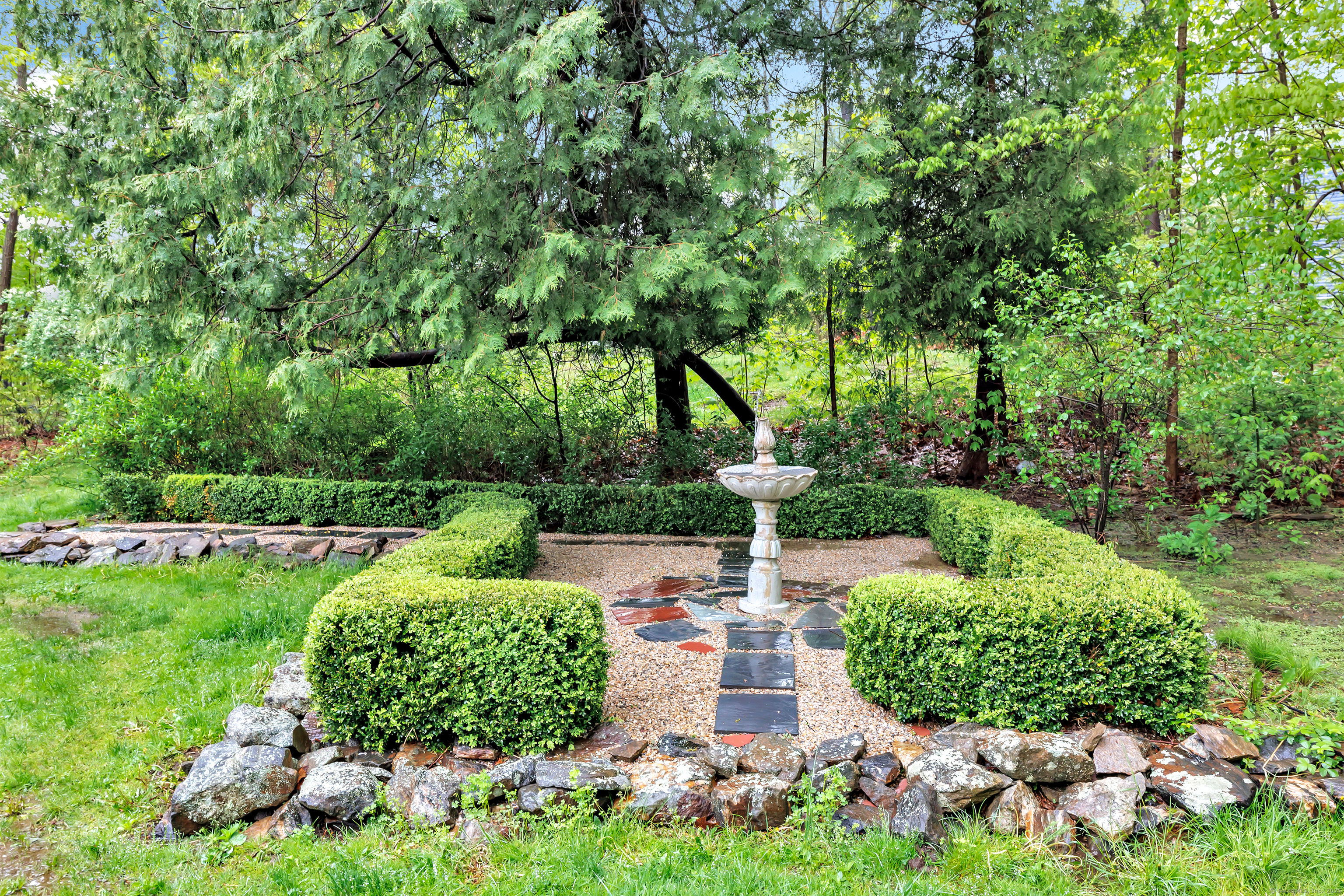94 Upper Whittemore, Middlebury, Connecticut 06762