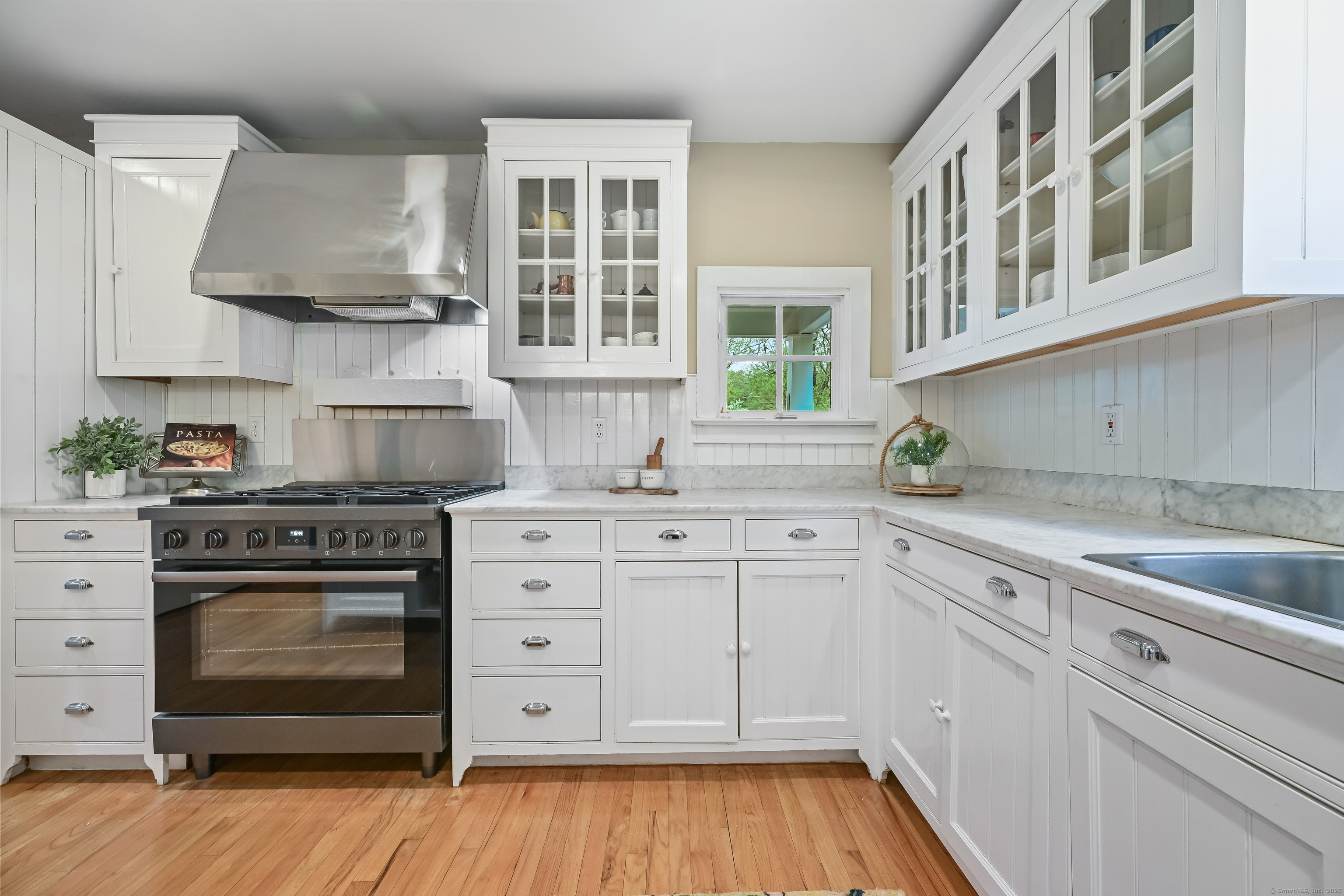 19 Hilltop, Norwalk, Connecticut 06854