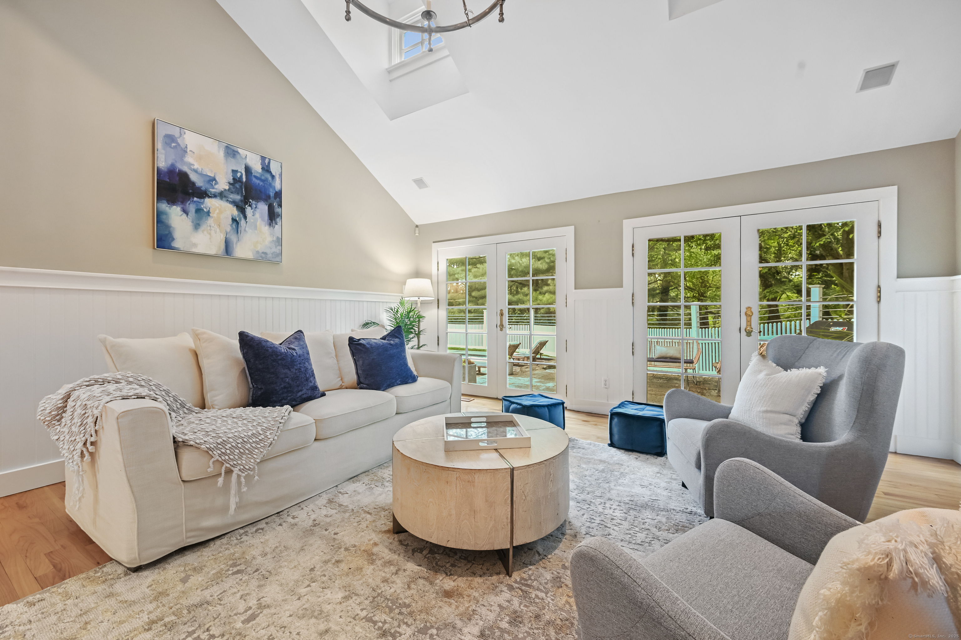 19 Hilltop, Norwalk, Connecticut 06854
