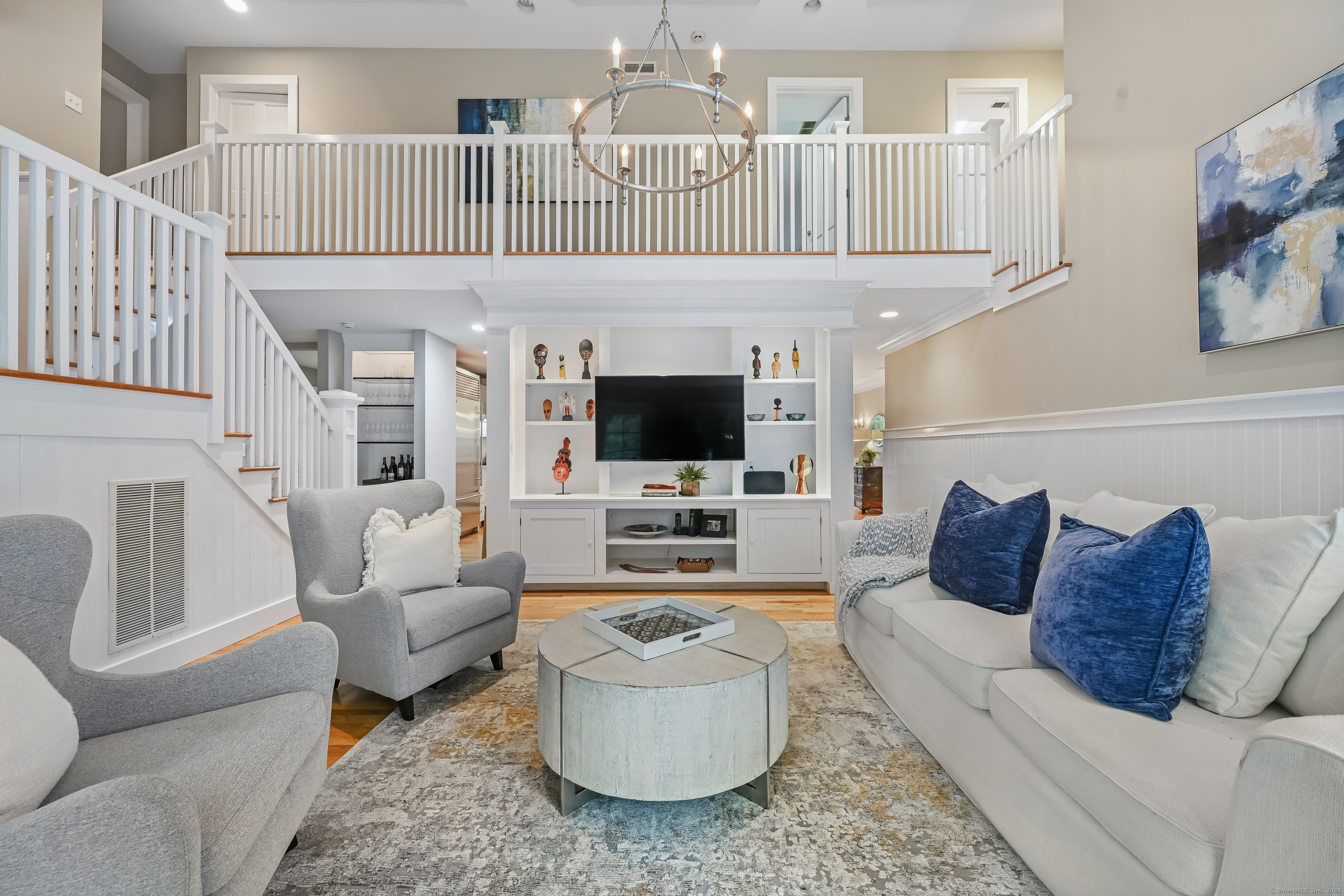 19 Hilltop, Norwalk, Connecticut 06854