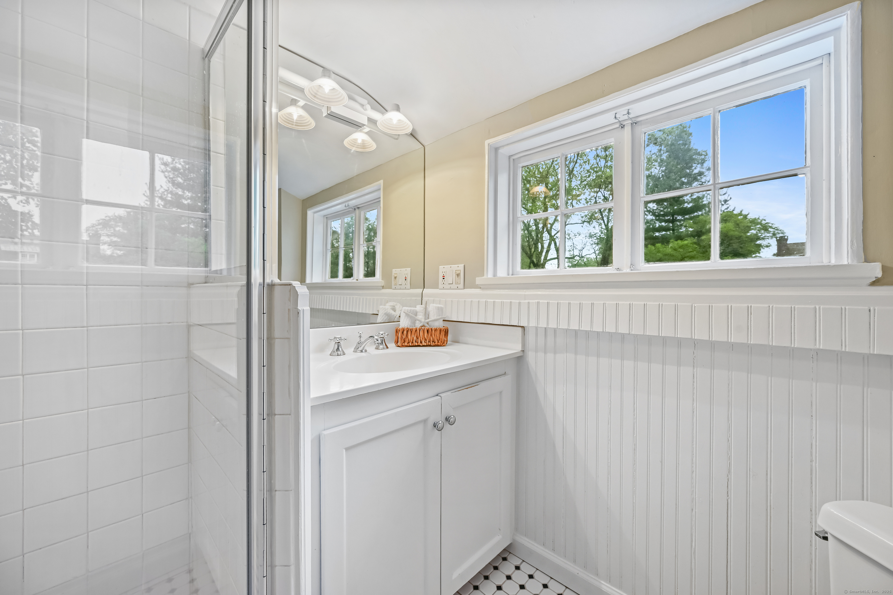 19 Hilltop, Norwalk, Connecticut 06854