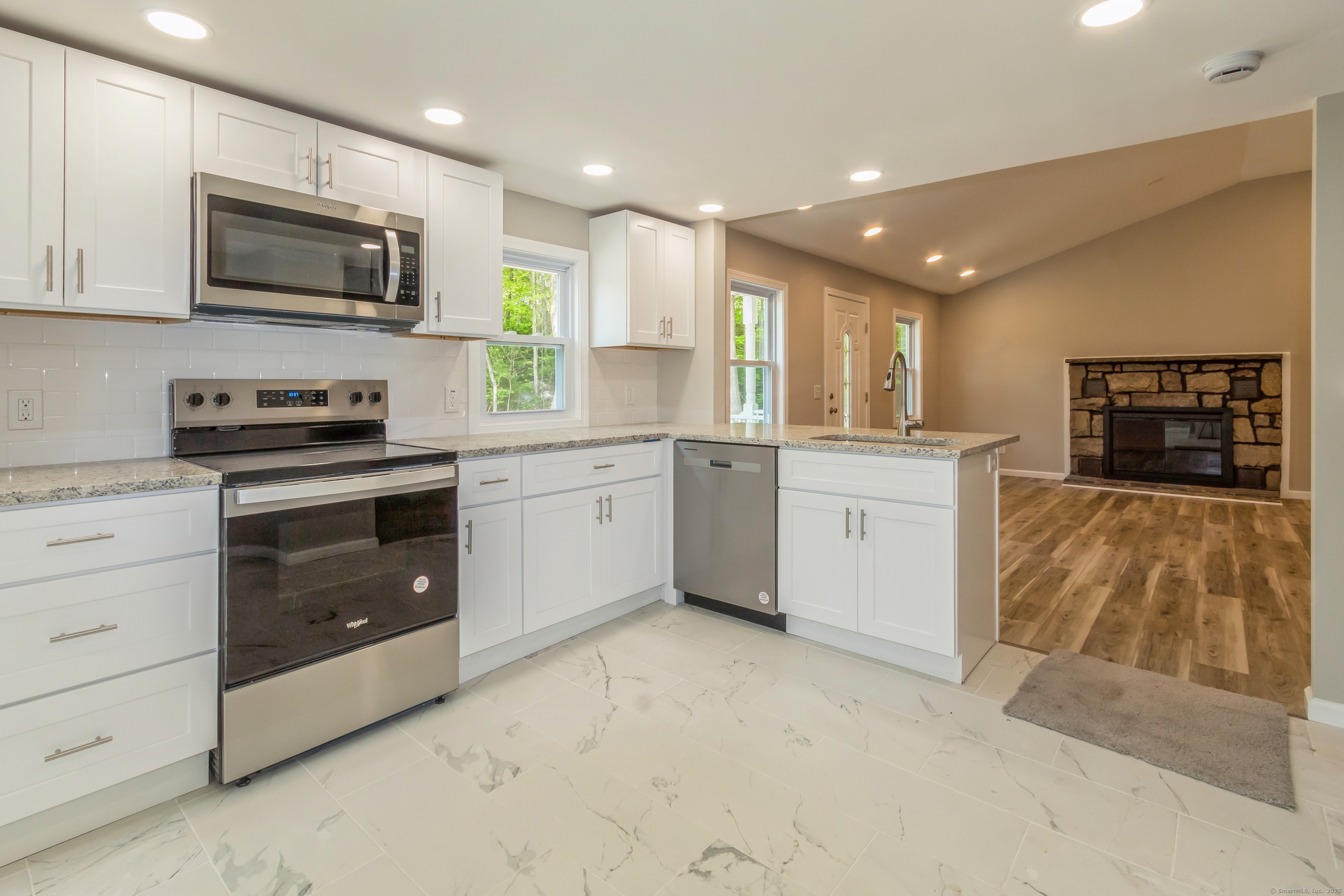 13 Jeanette, Monroe, Connecticut 06468