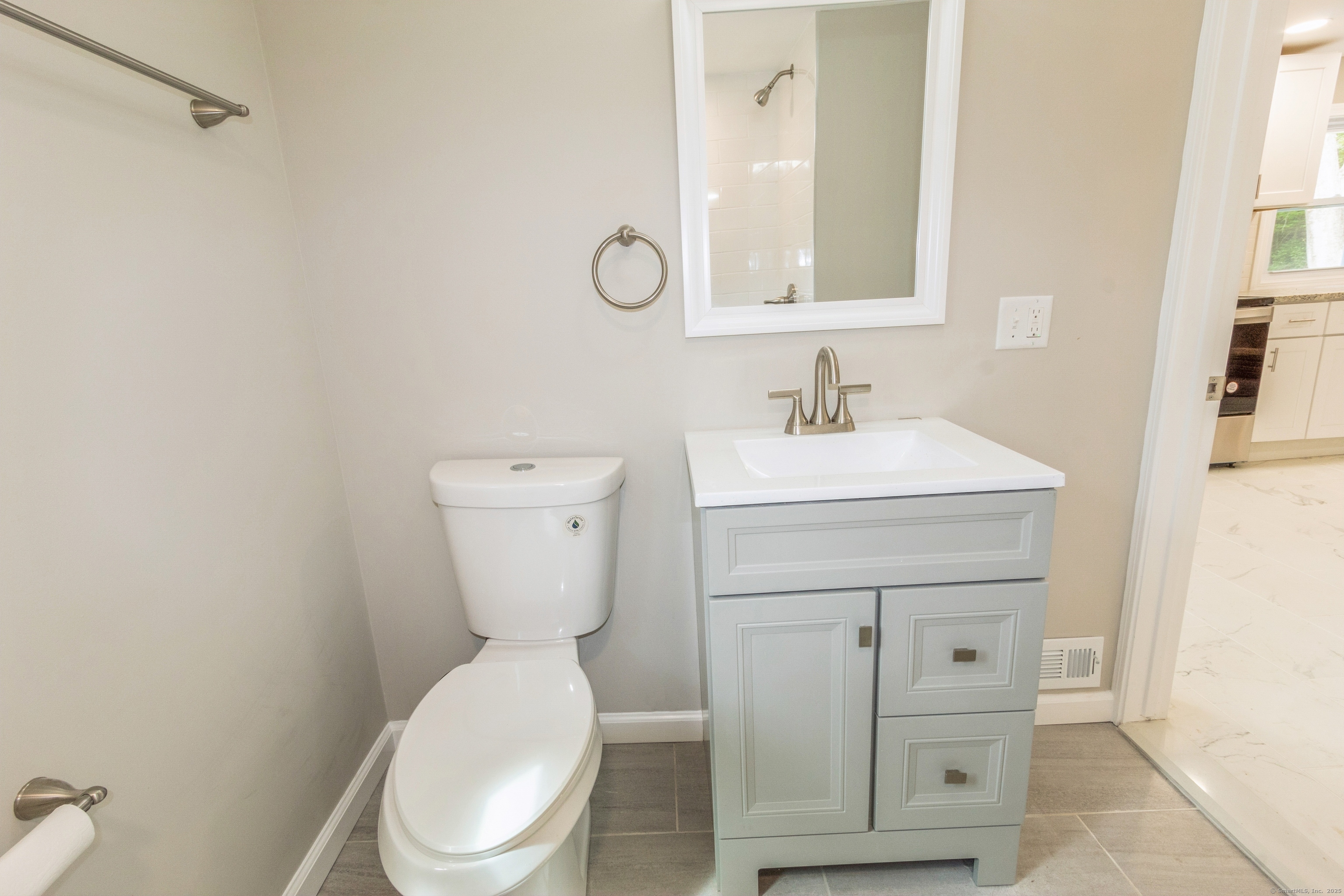 13 Jeanette, Monroe, Connecticut 06468