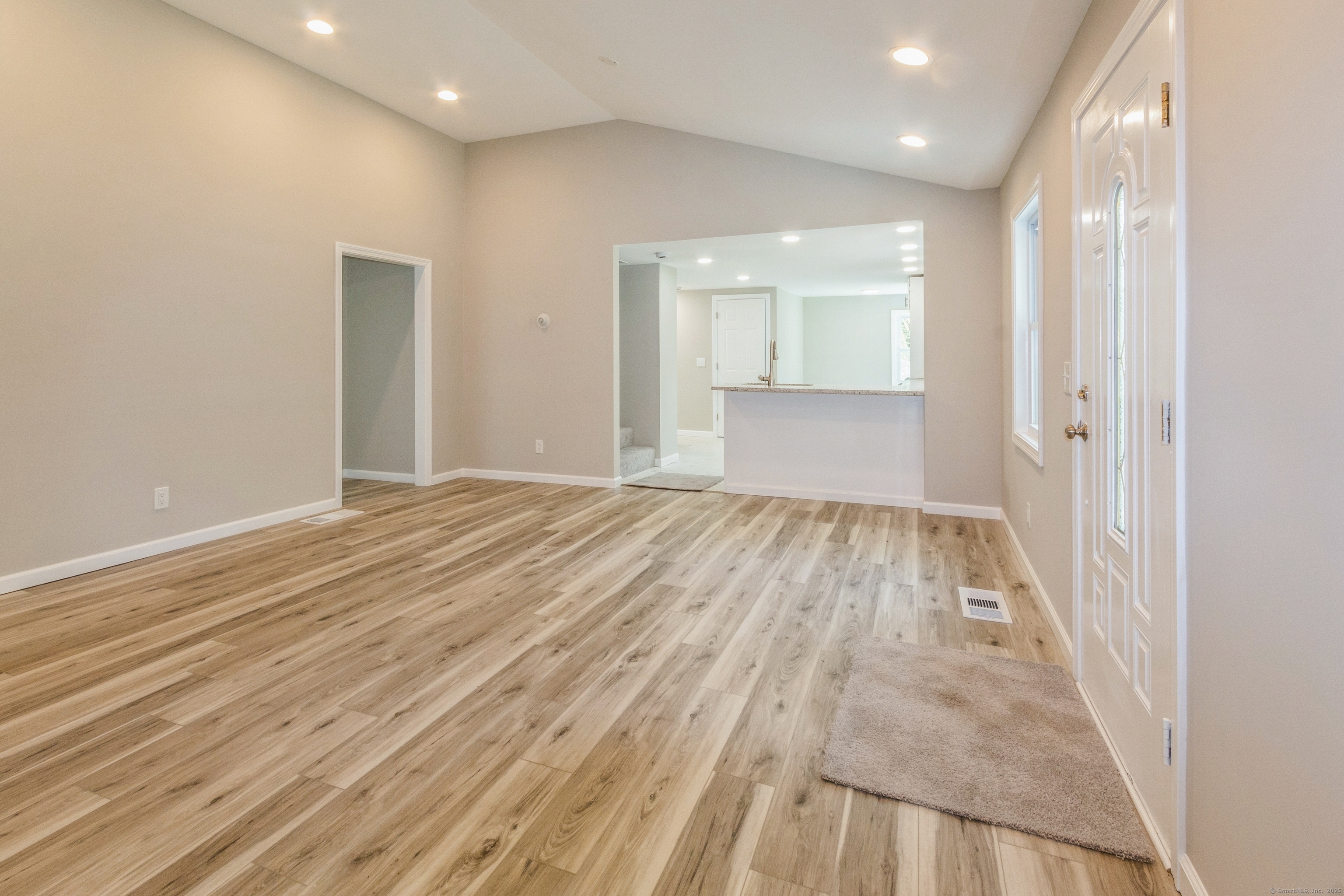 13 Jeanette, Monroe, Connecticut 06468