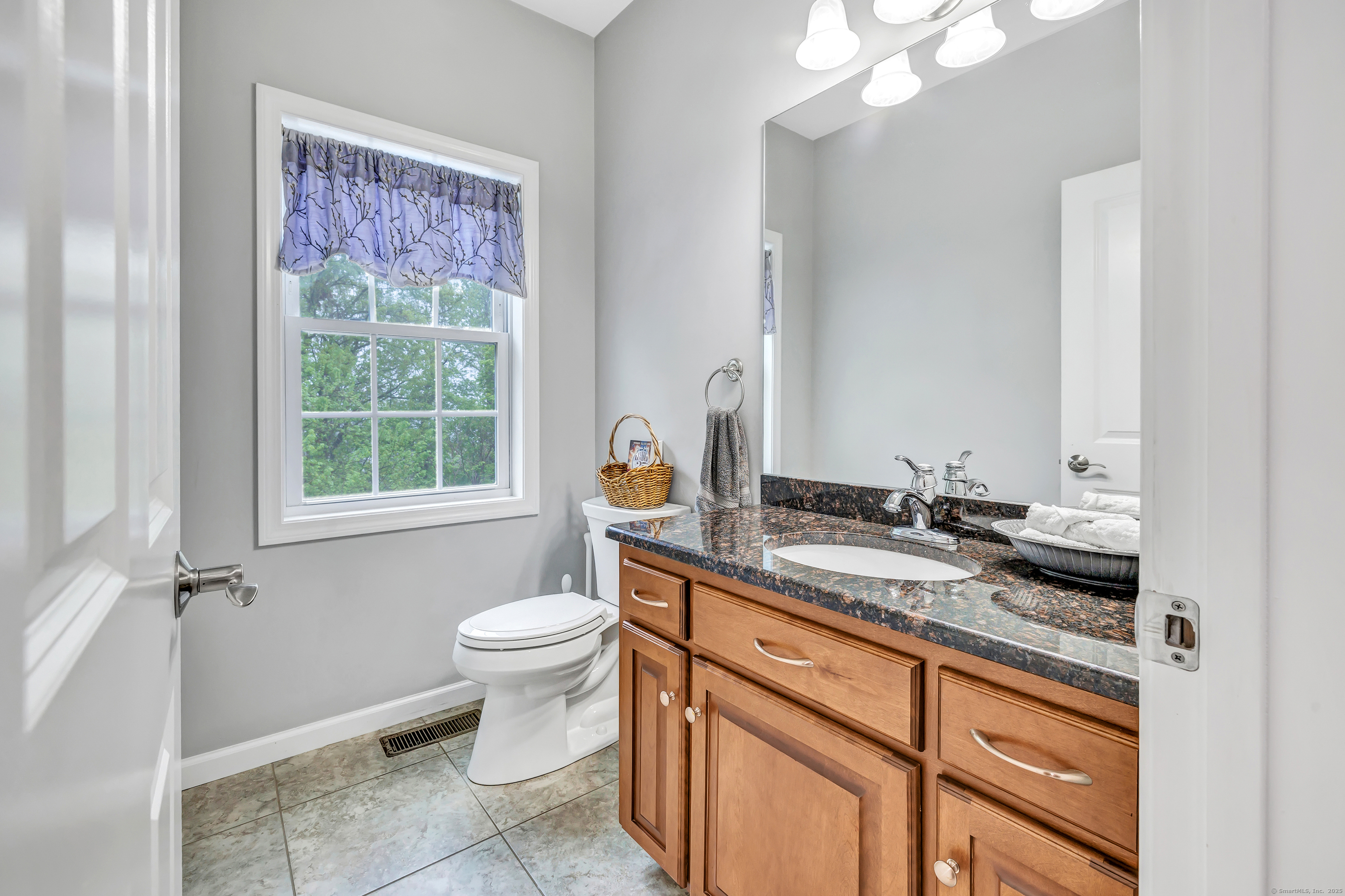 259 Riverview, Shelton, Connecticut 06484