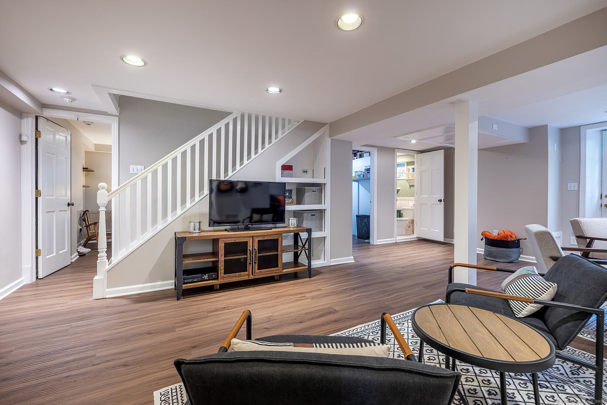 199 Minivale, Stamford, Connecticut 06907