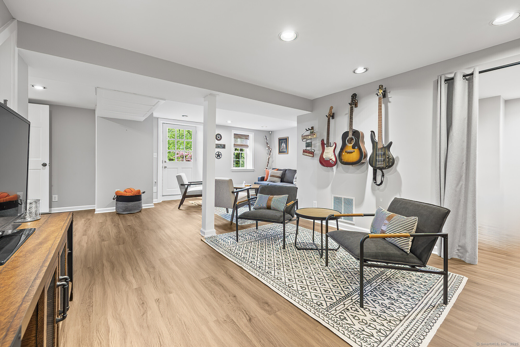 199 Minivale, Stamford, Connecticut 06907