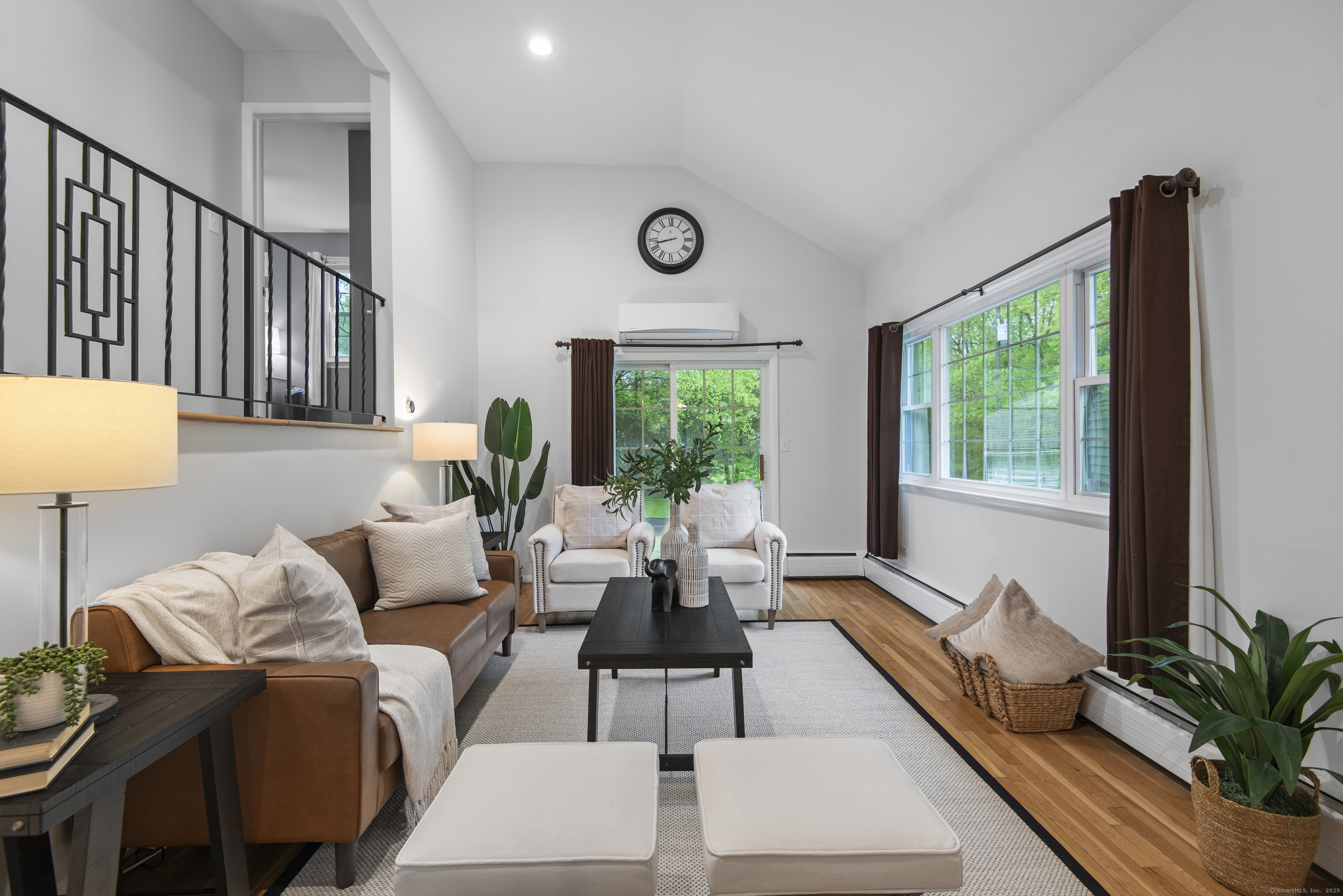 10 Paugusett, Newtown, Connecticut 06482