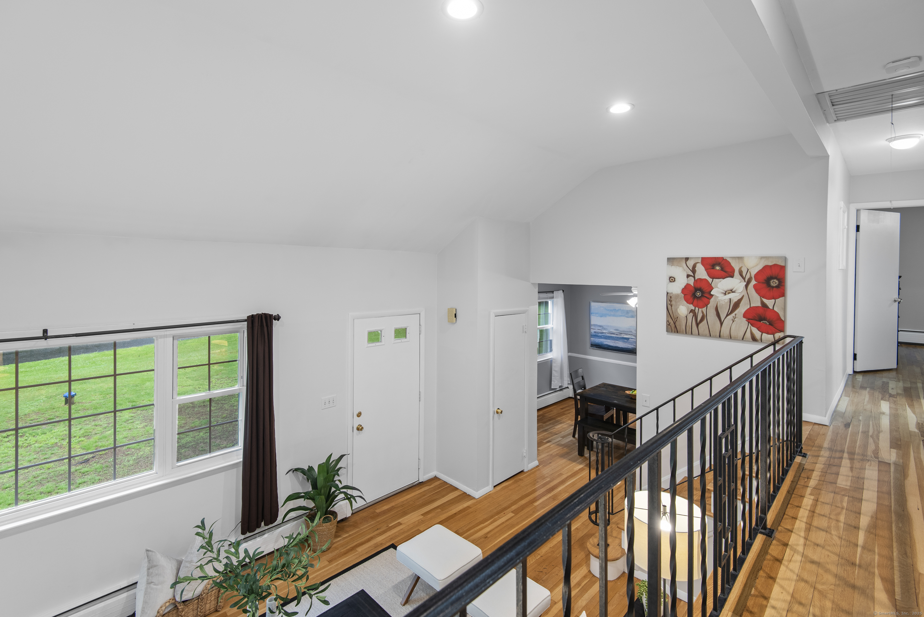 10 Paugusett, Newtown, Connecticut 06482