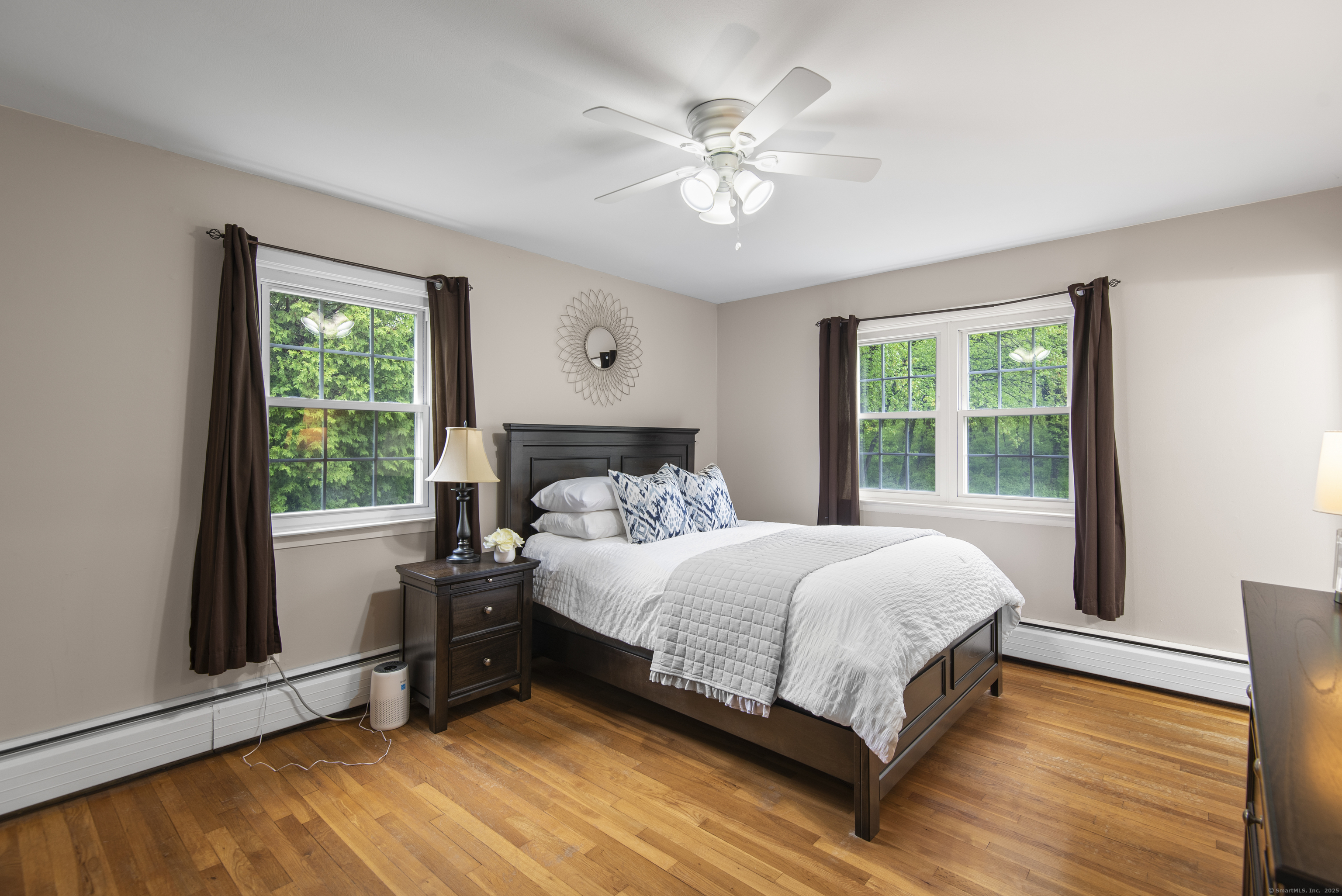 10 Paugusett, Newtown, Connecticut 06482