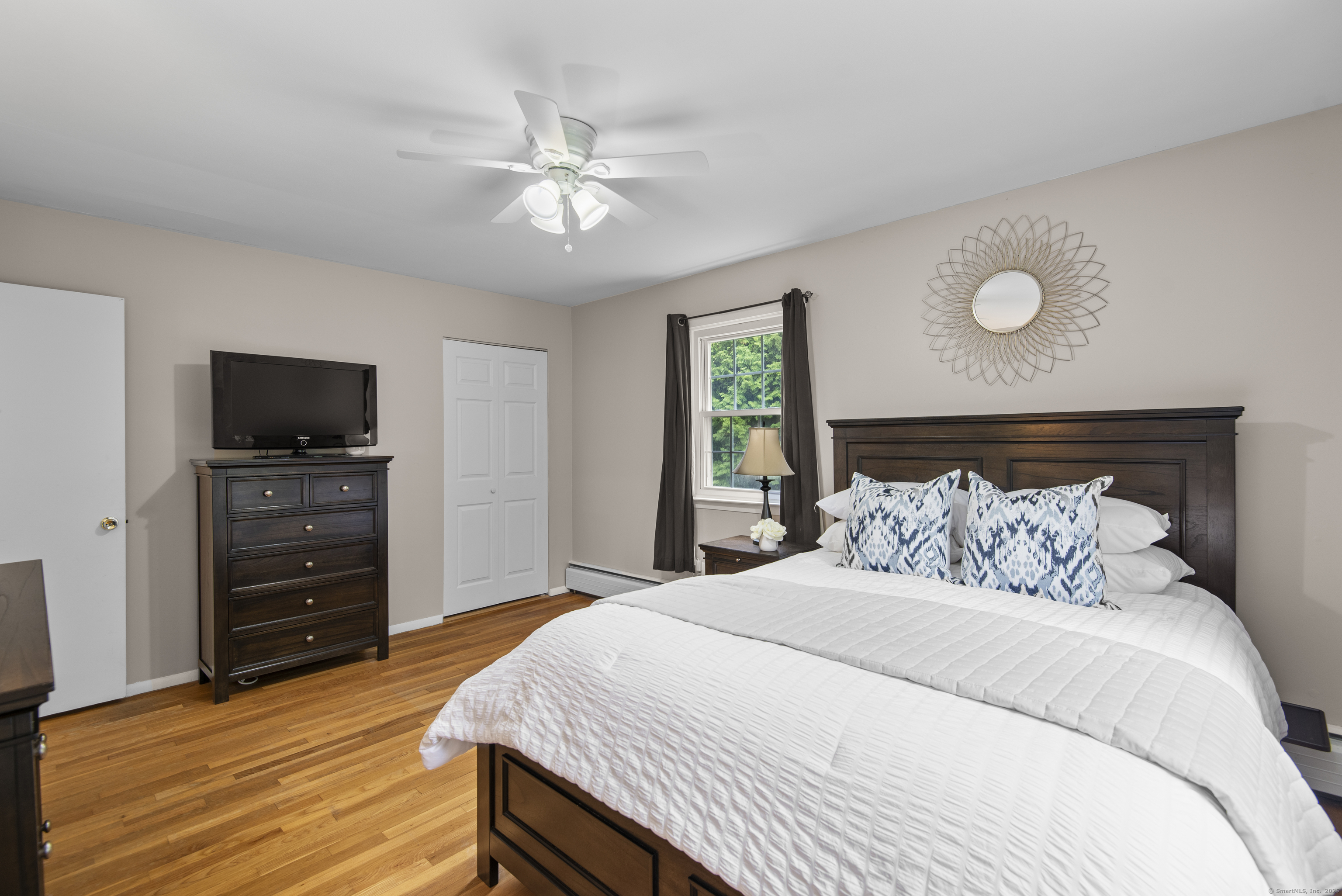10 Paugusett, Newtown, Connecticut 06482