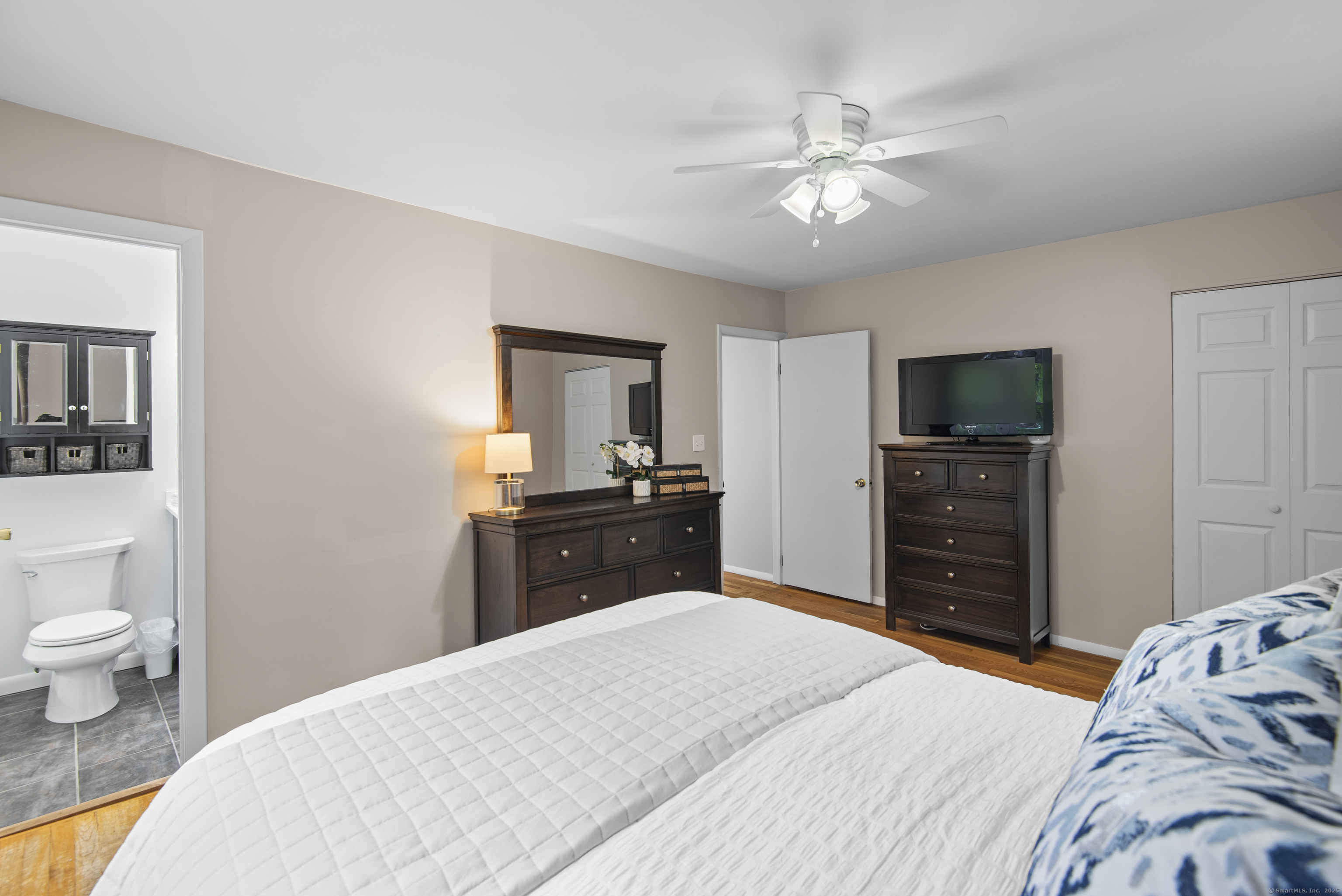 10 Paugusett, Newtown, Connecticut 06482