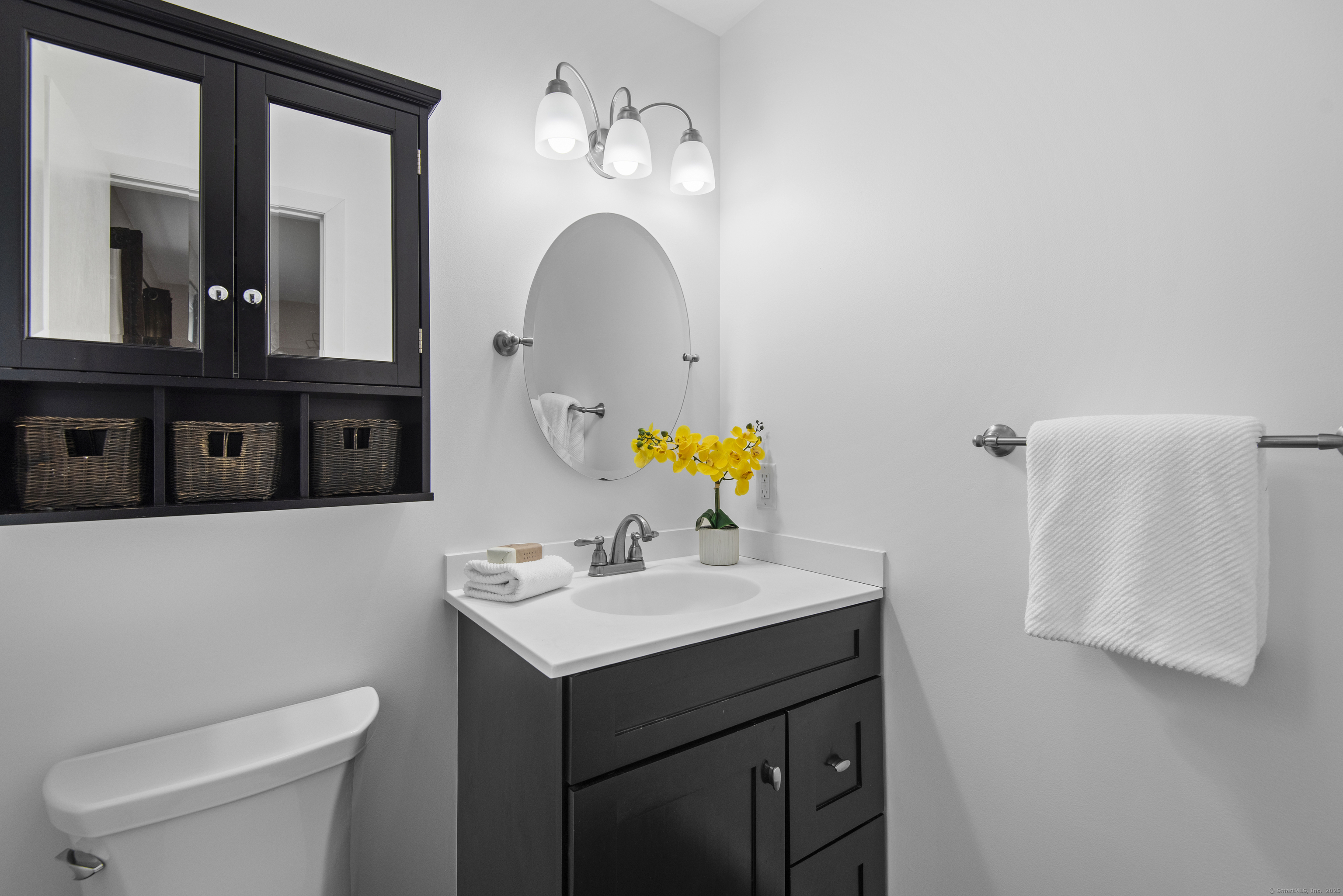 10 Paugusett, Newtown, Connecticut 06482