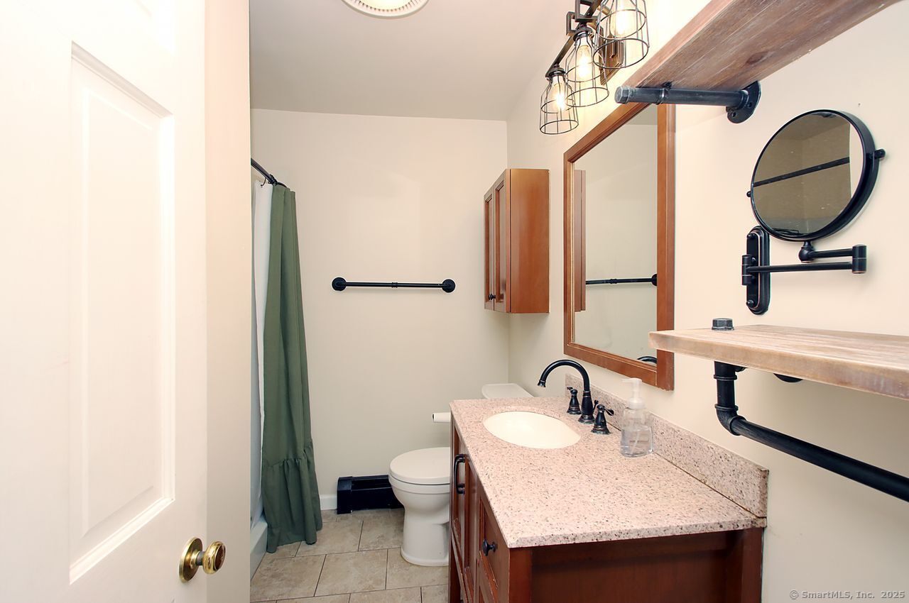 116 Scrub Oak, North Haven, Connecticut 06473