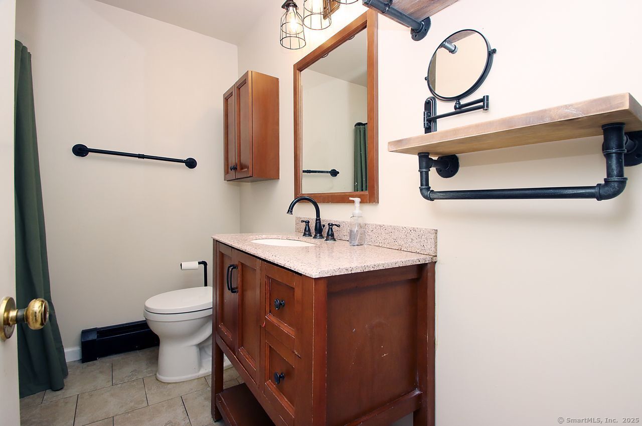116 Scrub Oak, North Haven, Connecticut 06473
