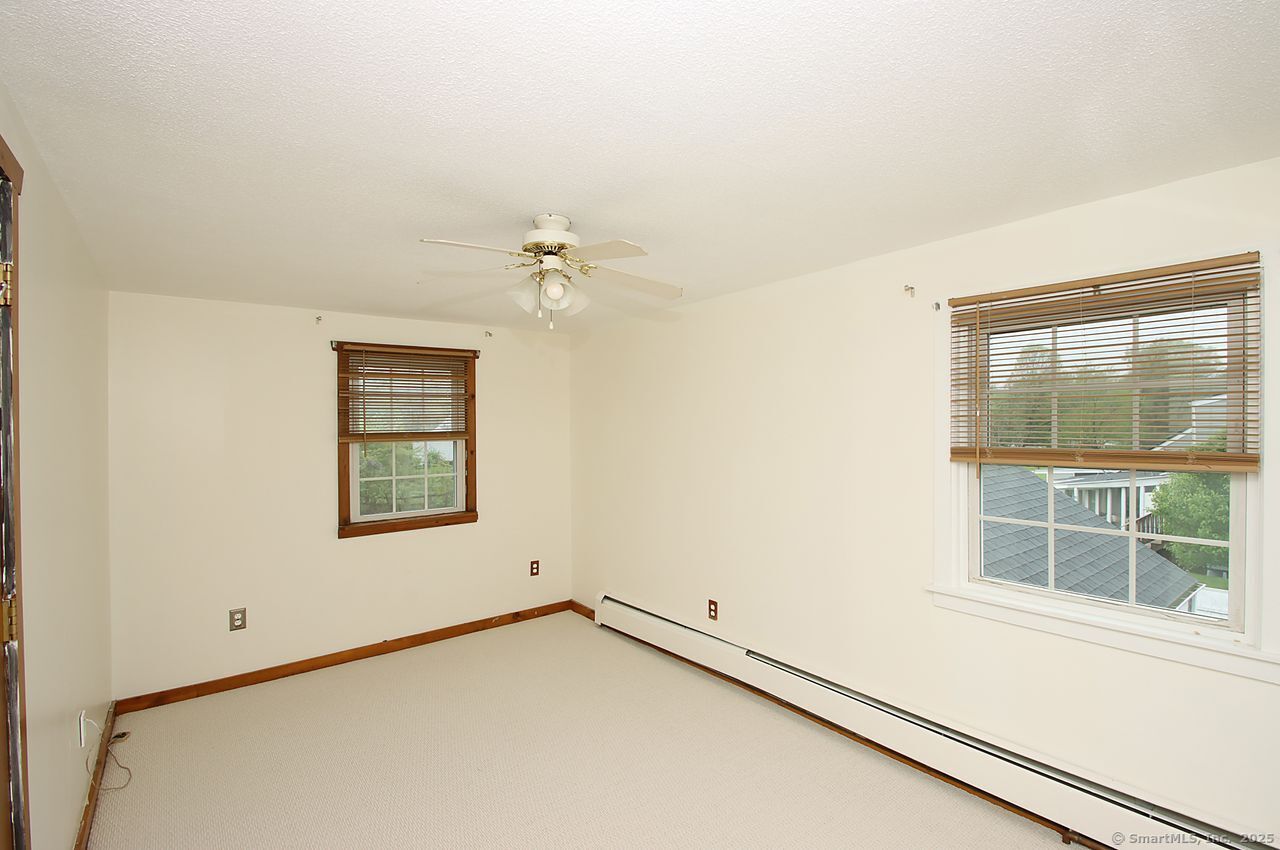 116 Scrub Oak, North Haven, Connecticut 06473
