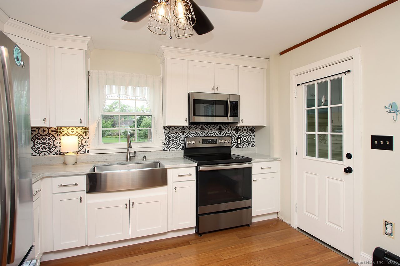 116 Scrub Oak, North Haven, Connecticut 06473