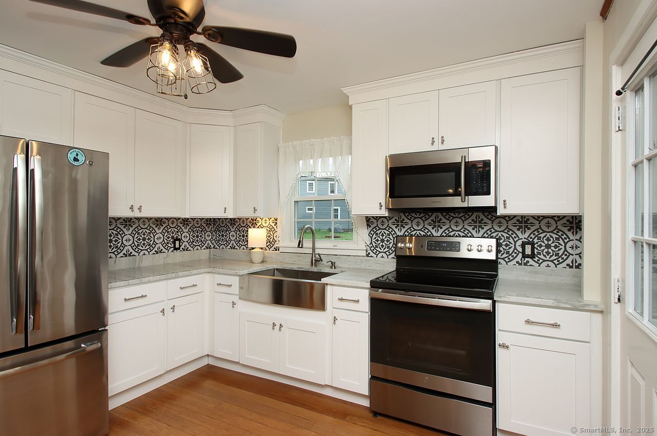 116 Scrub Oak, North Haven, Connecticut 06473