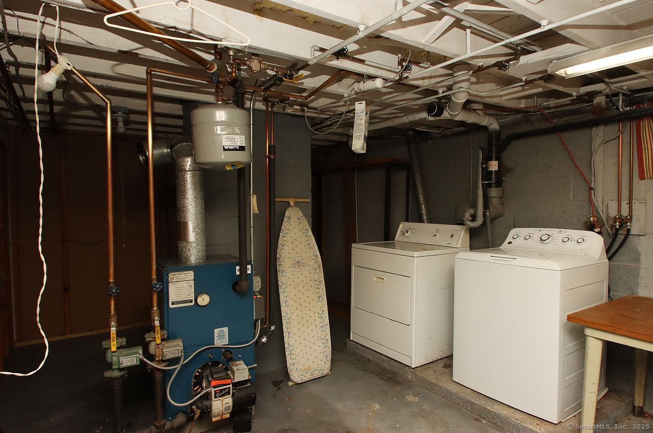 116 Scrub Oak, North Haven, Connecticut 06473