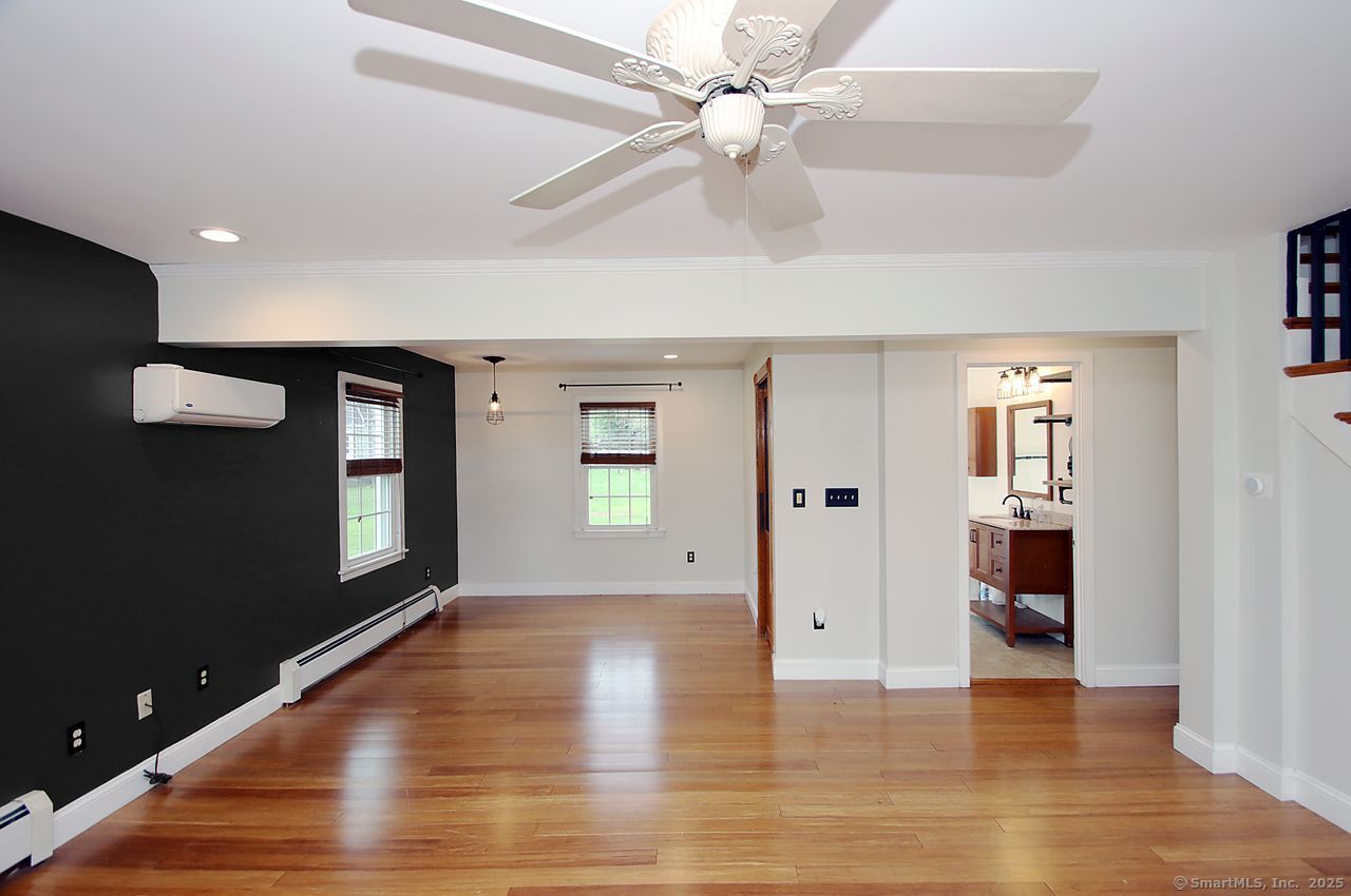116 Scrub Oak, North Haven, Connecticut 06473