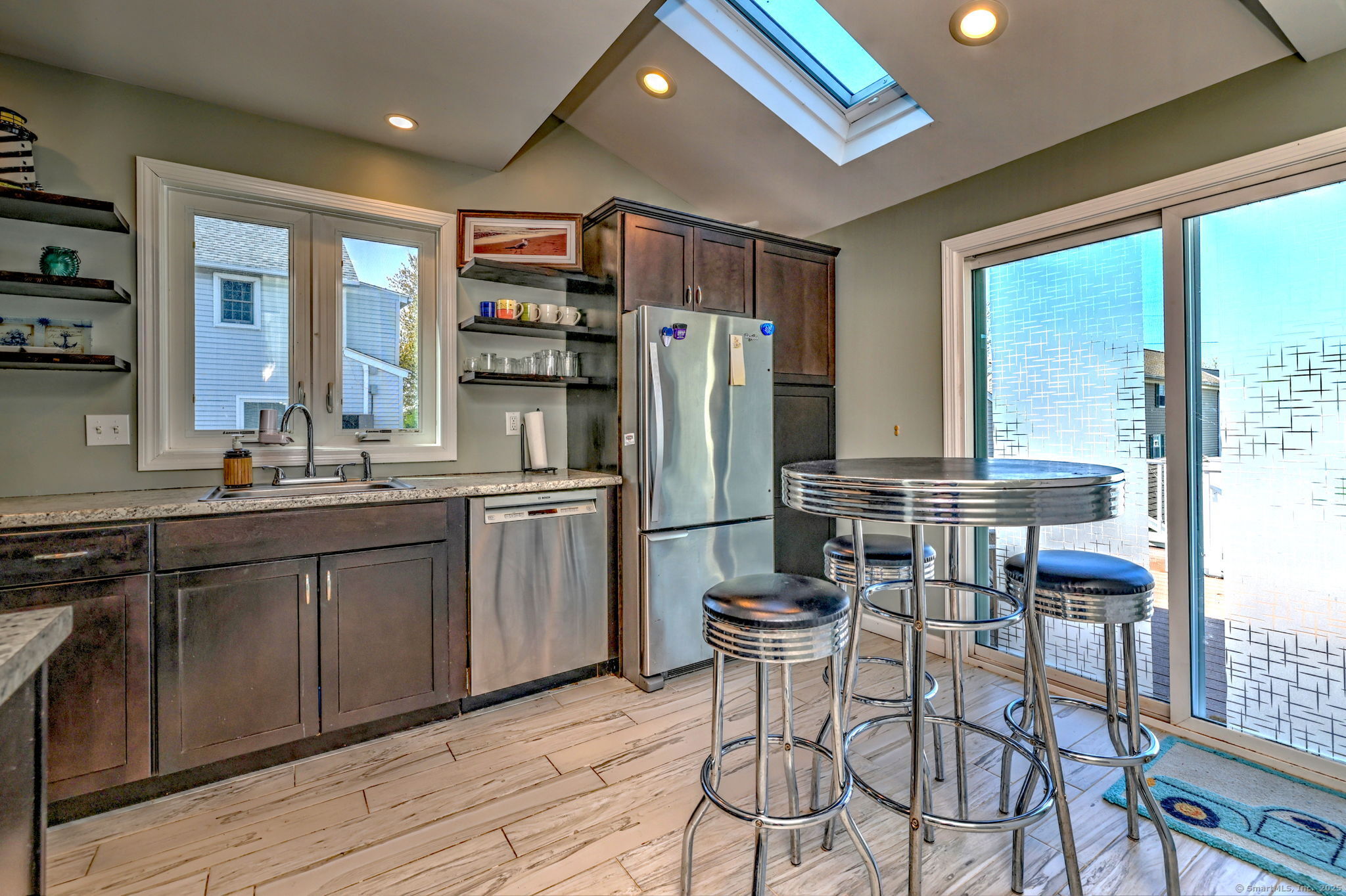 15 Chetwood, Milford, Connecticut 06460