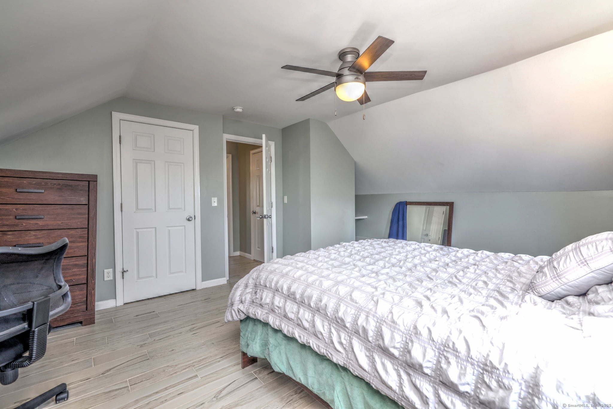 15 Chetwood, Milford, Connecticut 06460